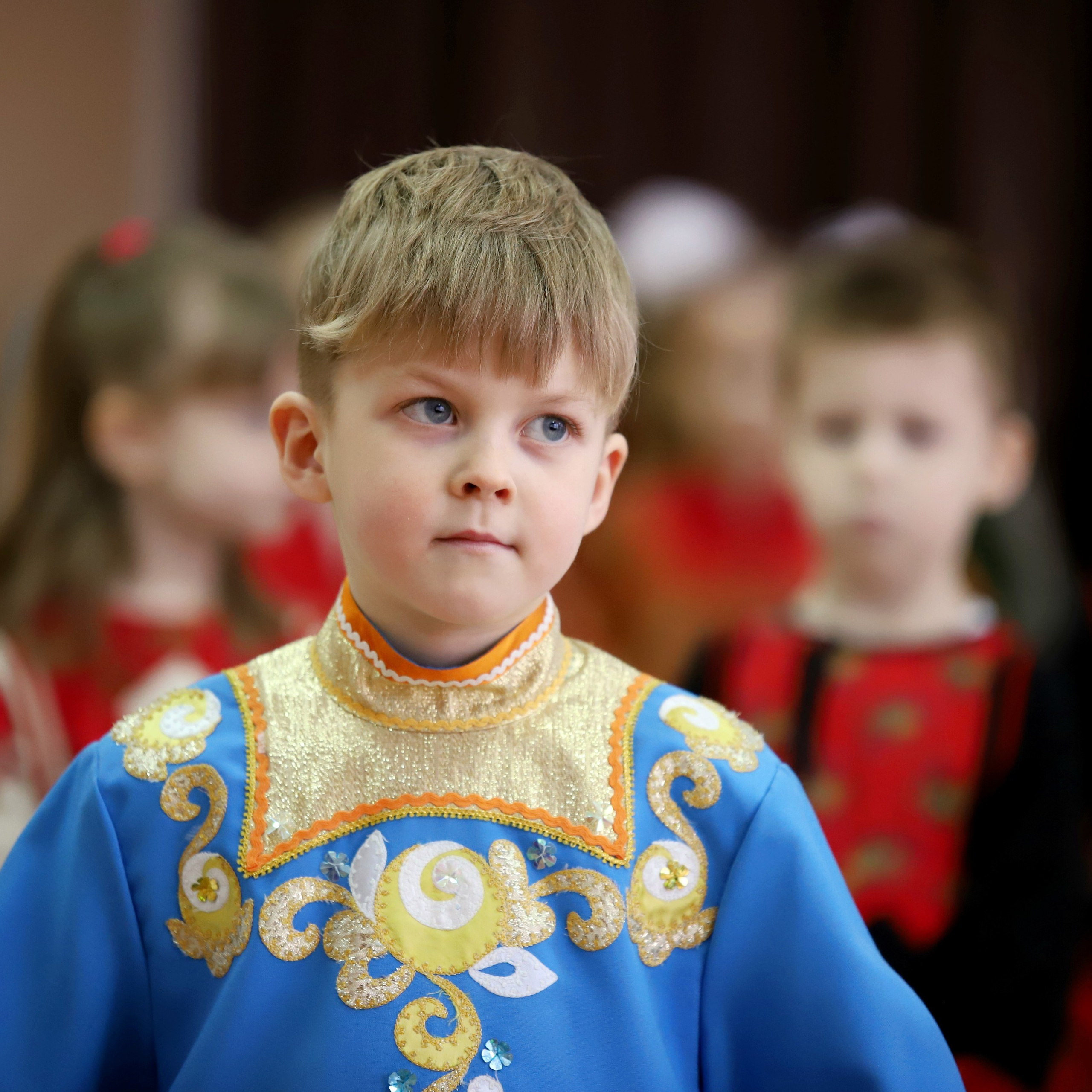 Заглянуть на утренник