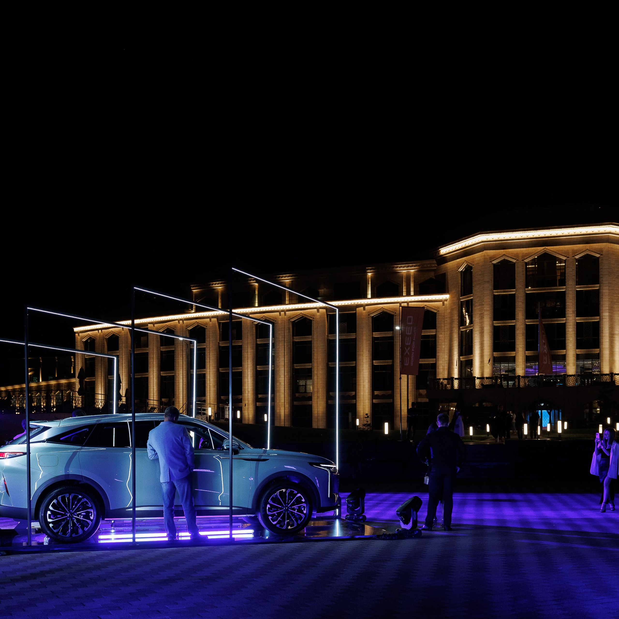 Презентация авто EXEED RX. Репортажный фотограф Казань | Предметный фотограф в Казани | Фотограф на корпоратив Казань