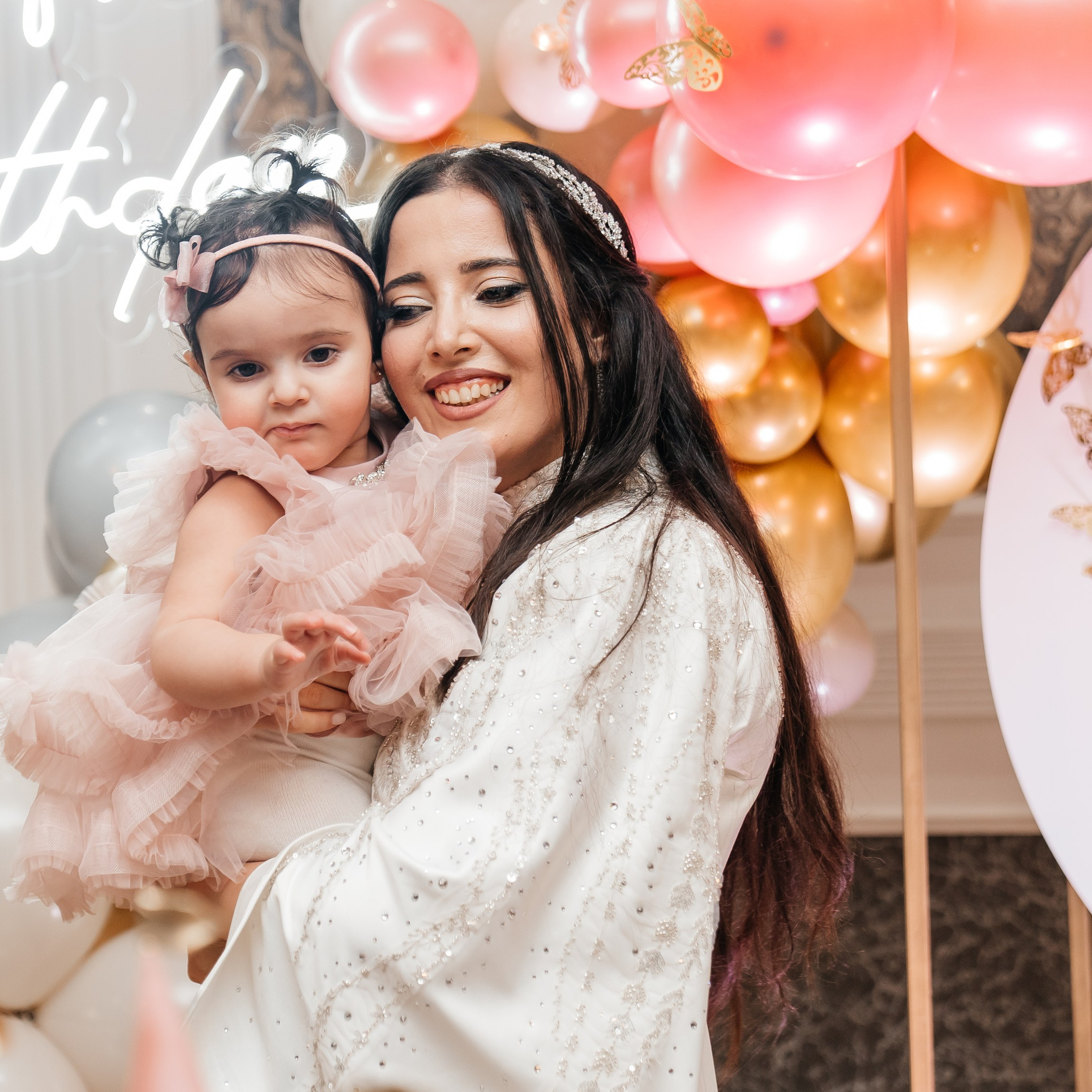 День рождение малышка NIAL