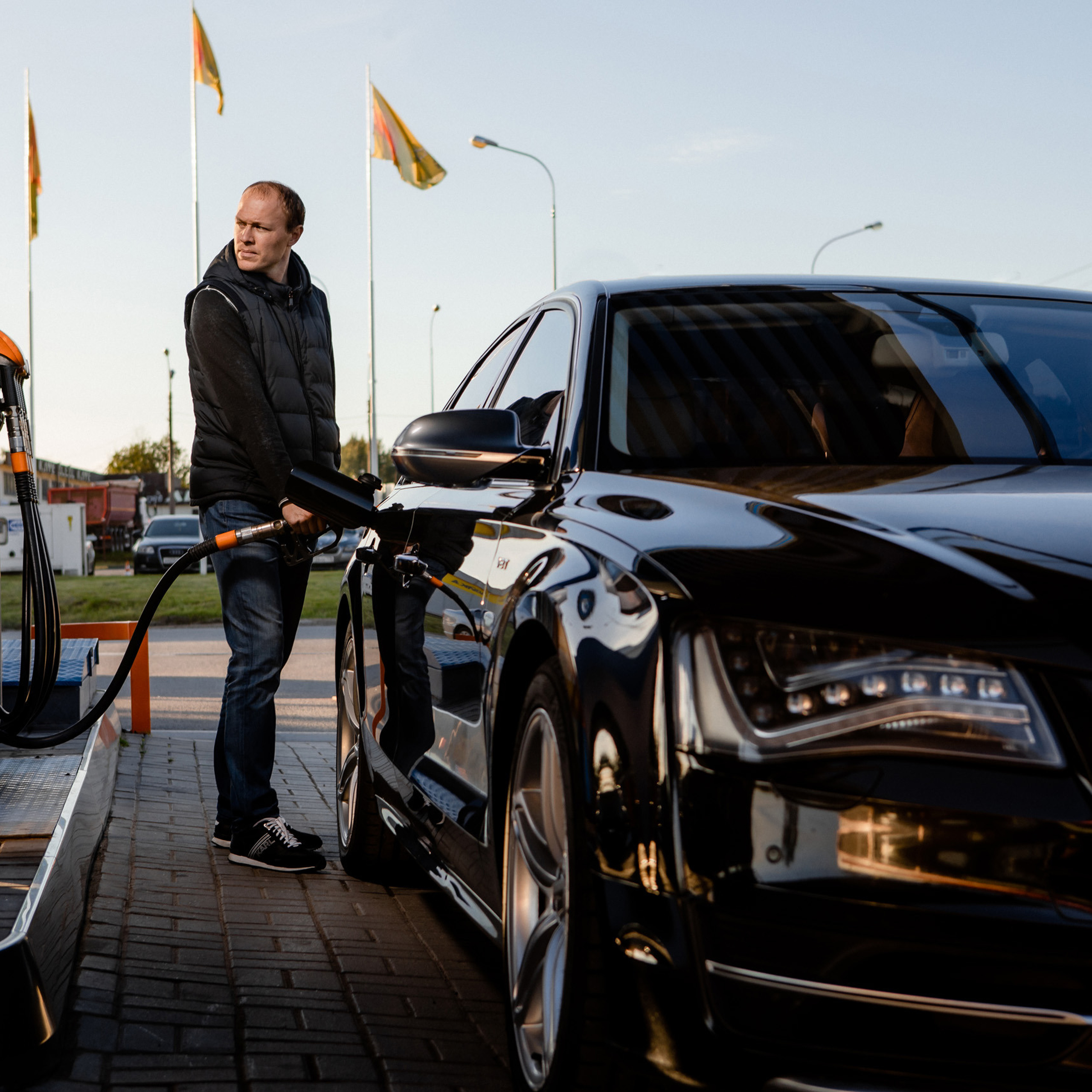 Рекламная съемка автозаправки, автомобилей, фотограф Ксения Сытина