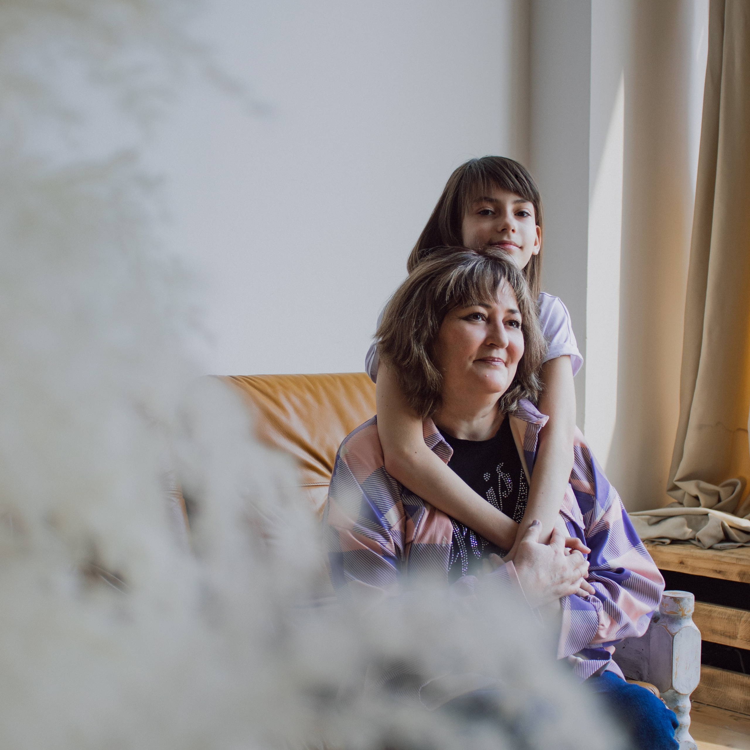 Мамины руки, мамино сердце 🤍 нежно хранят минуты детства. Фотограф в Сургуте Лина Серебрякова