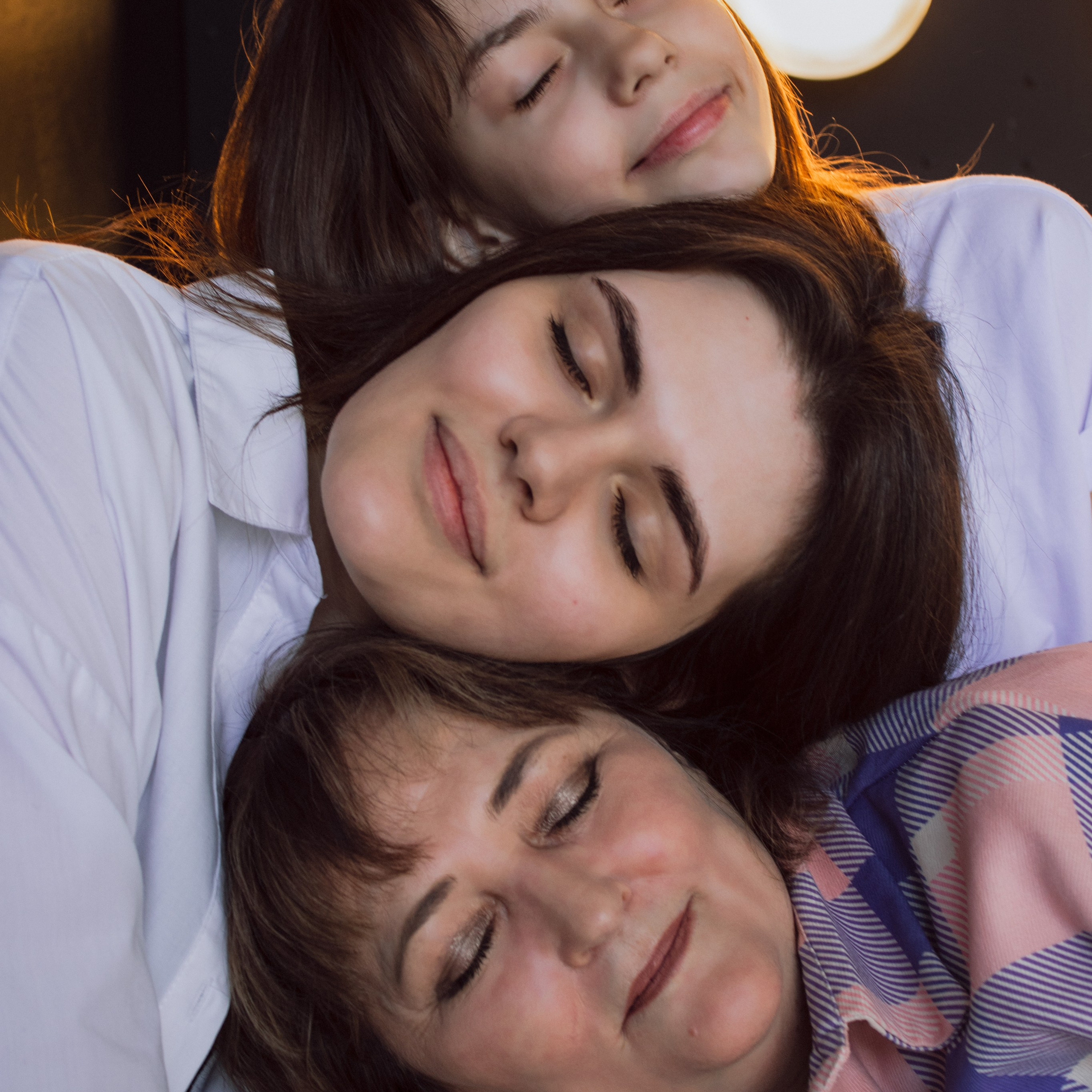 Мамины руки, мамино сердце 🤍 нежно хранят минуты детства. Фотограф в Сургуте Лина Серебрякова