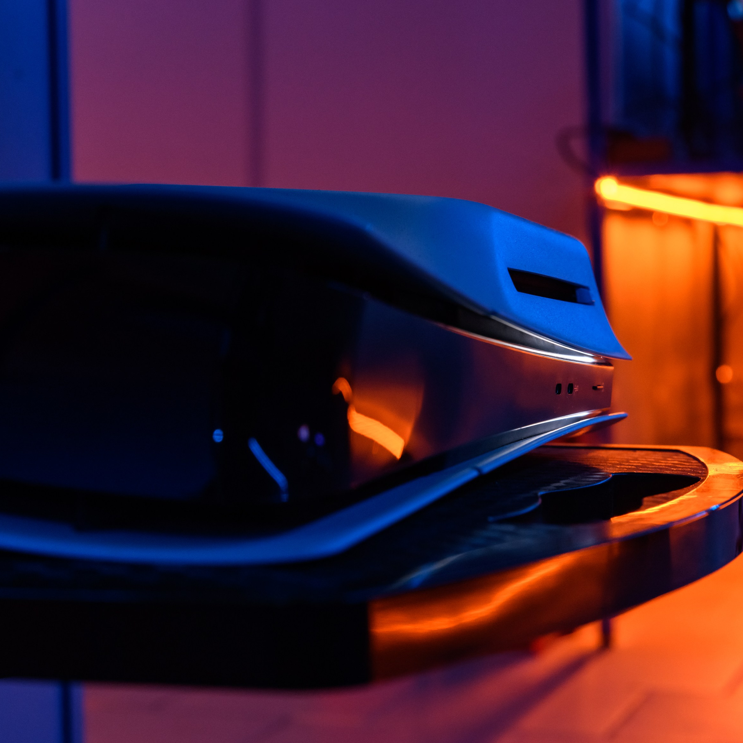 Интерьерная. Кибер Прайд