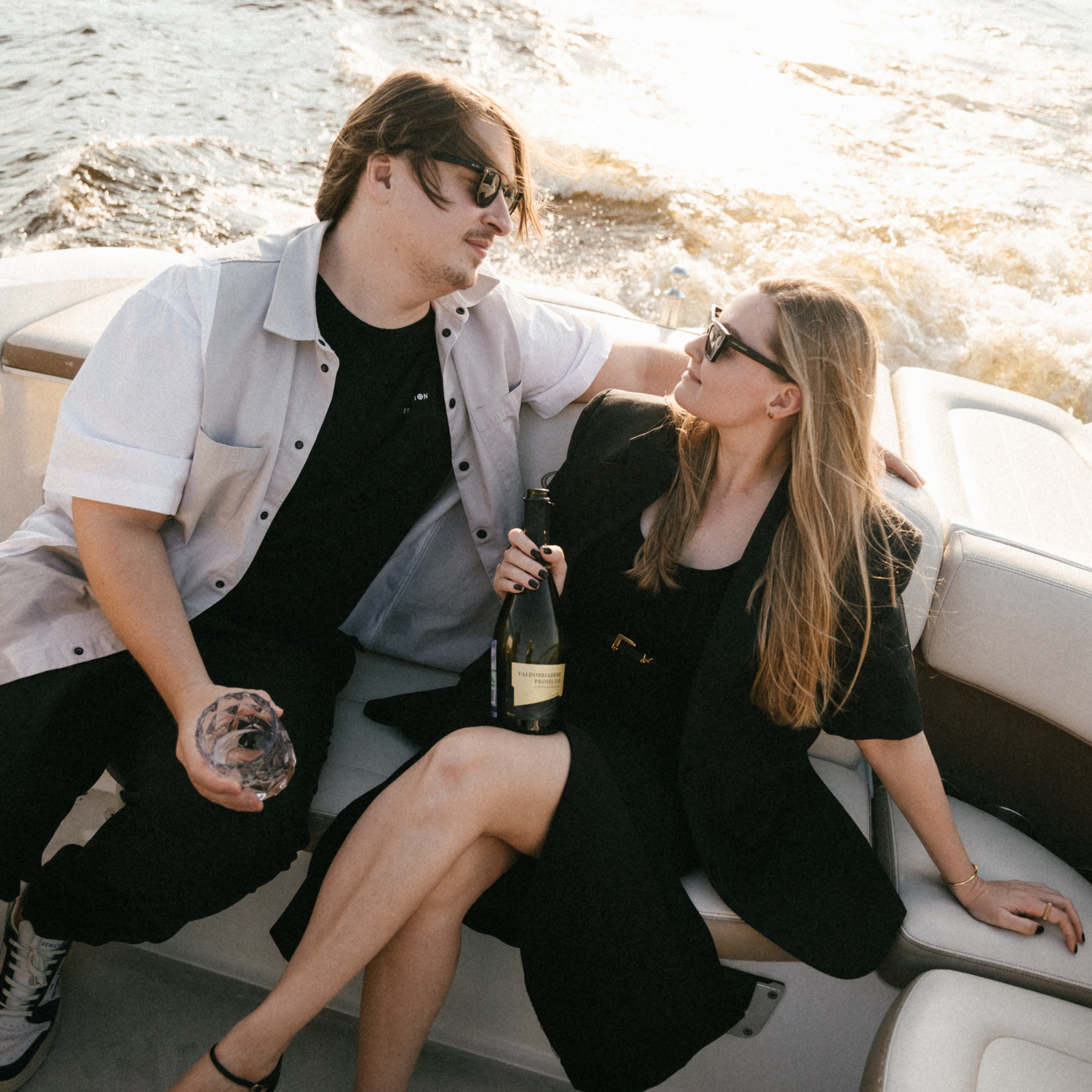 Даша и&nbsp;Витя на&nbsp;катере