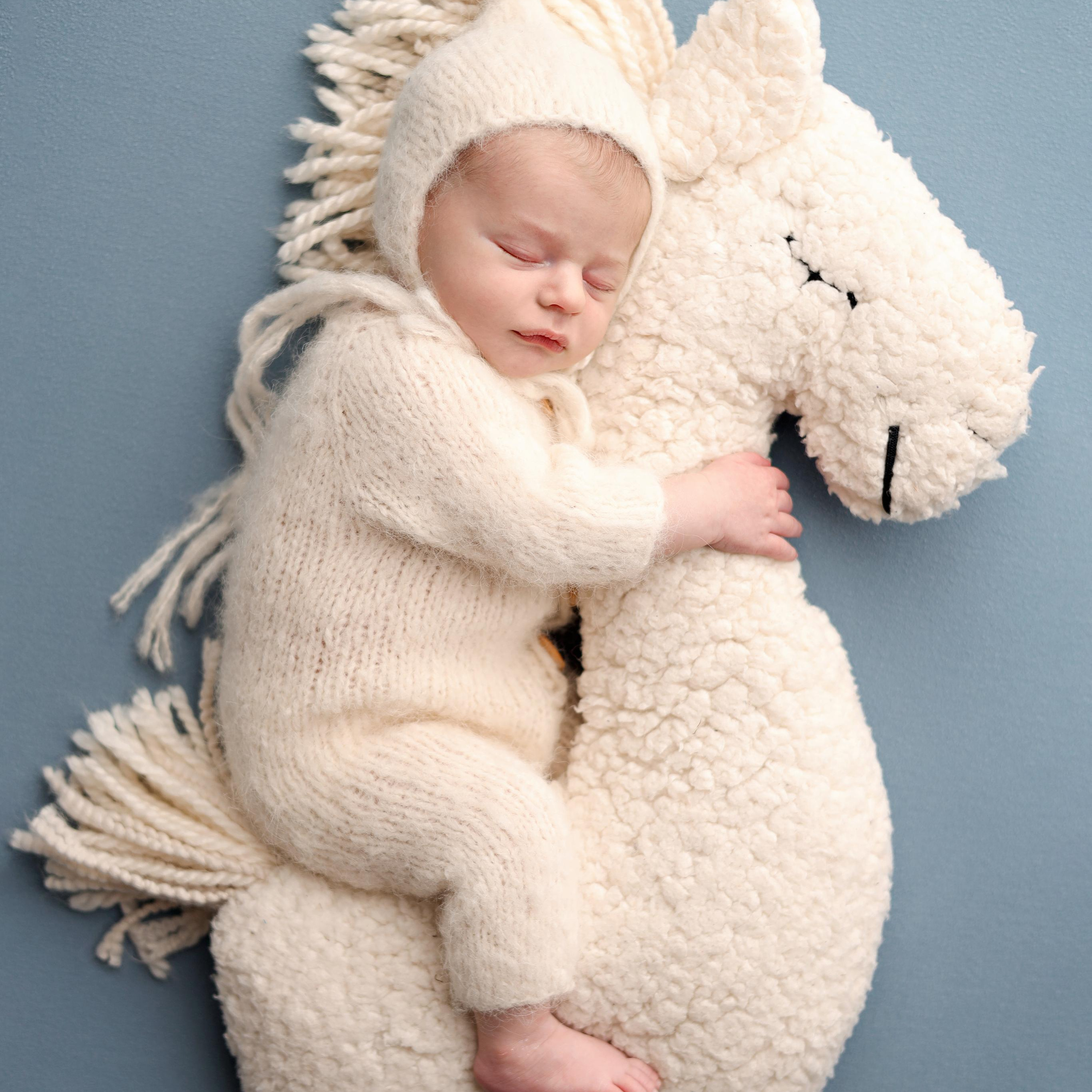 Отзывы о фотосессии новорожденных в Москве. Фотограф новорожденных Москва. Ньюборн фотограф Москва