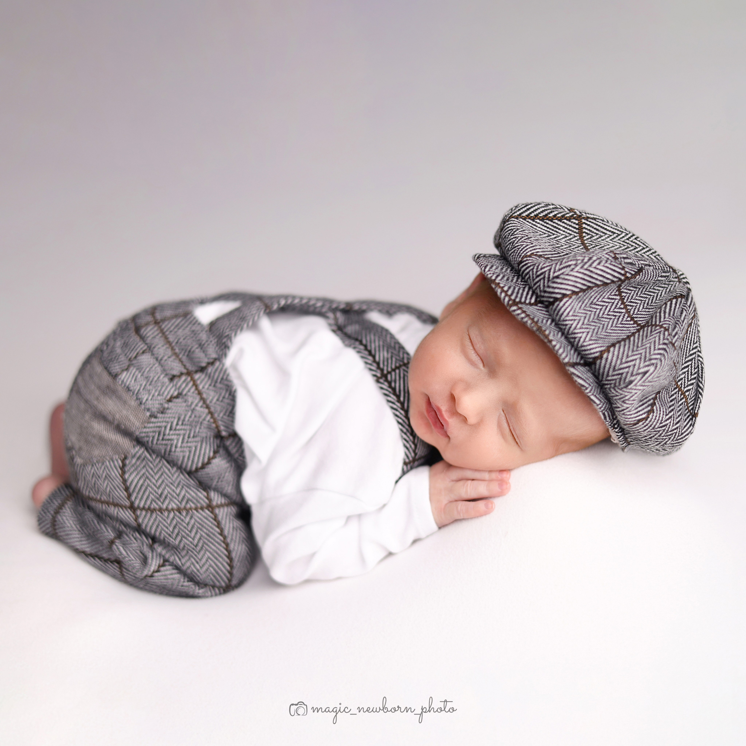 Ньюборн съемка Саввы