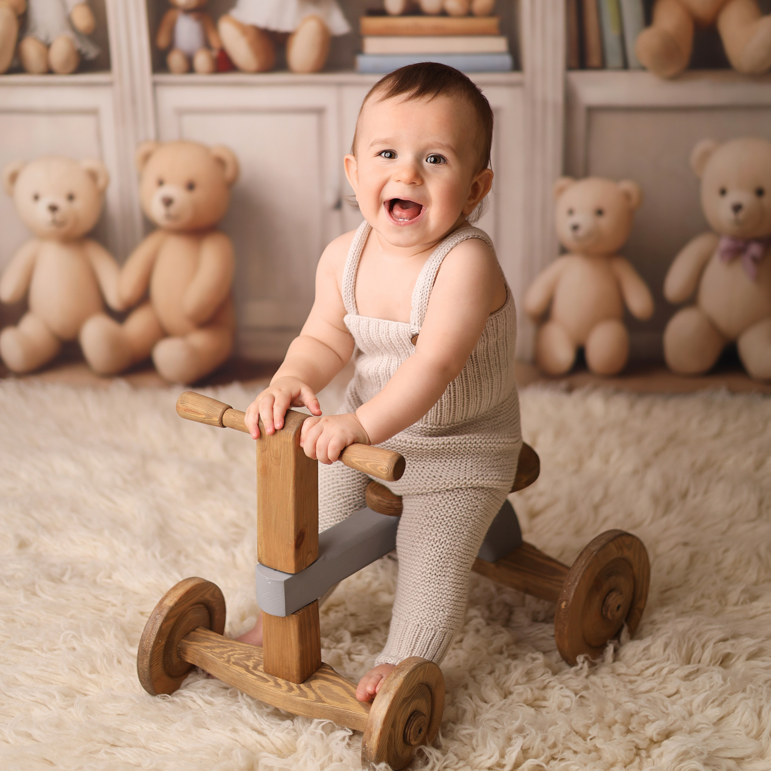 Артему 1 годик