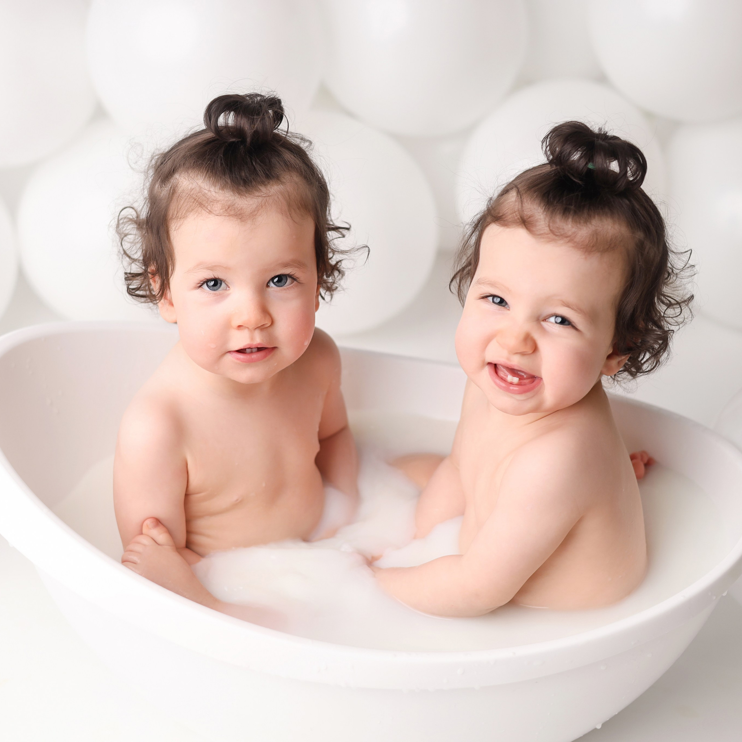 Дане и Бэлле 1 годик!