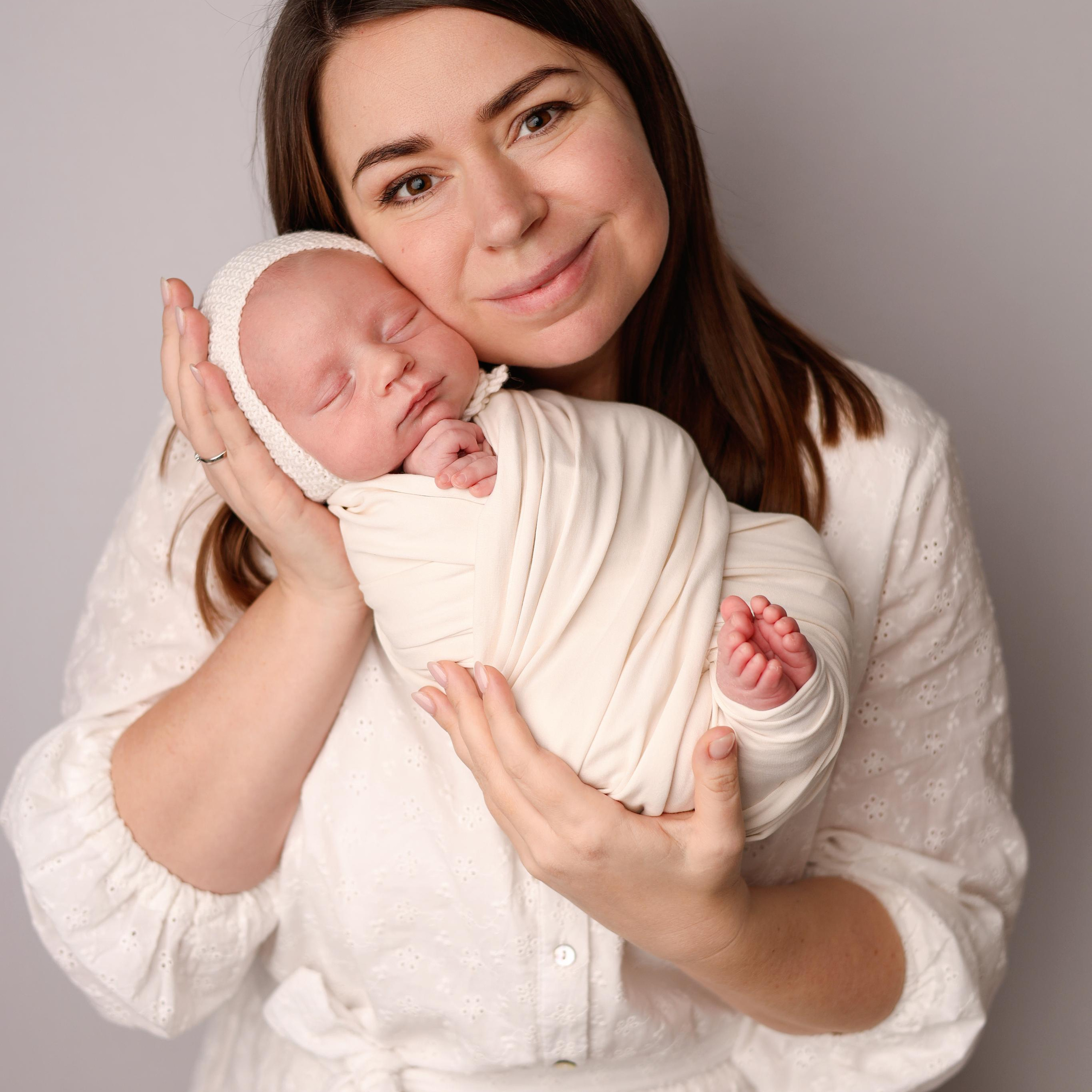 Отзывы о фотосессии новорожденных в Москве. Фотограф новорожденных Москва. Ньюборн фотограф Москва