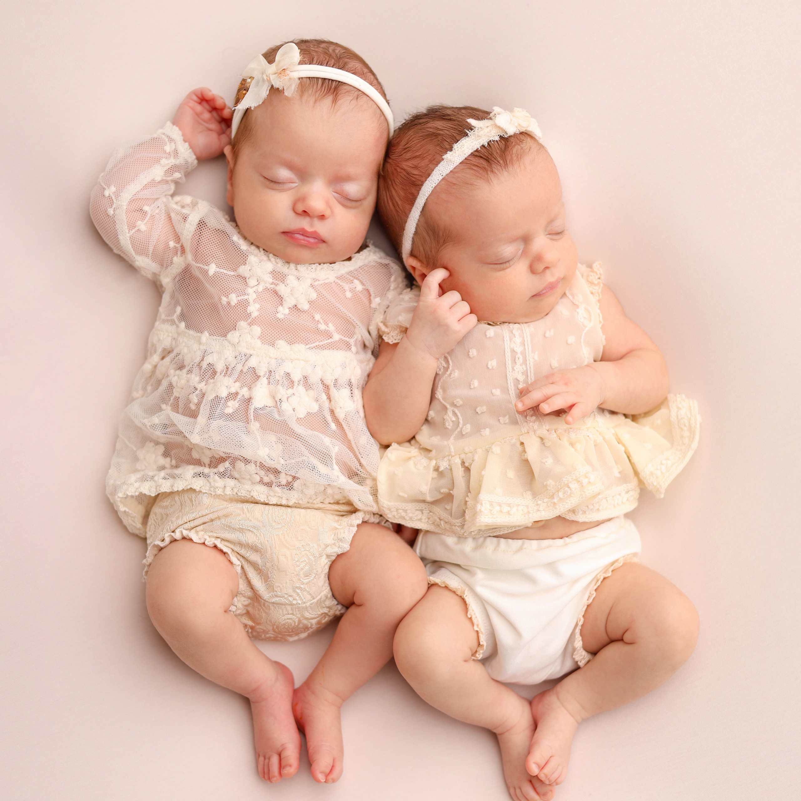 Отзывы о фотосессии новорожденных в Москве. Фотограф новорожденных Москва. Ньюборн фотограф Москва