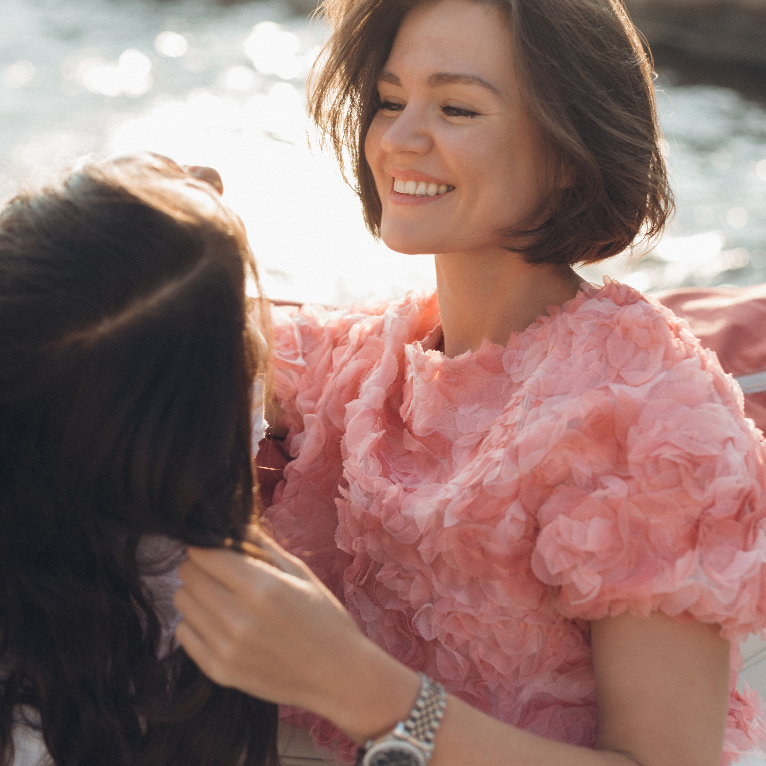 На борту только девочки