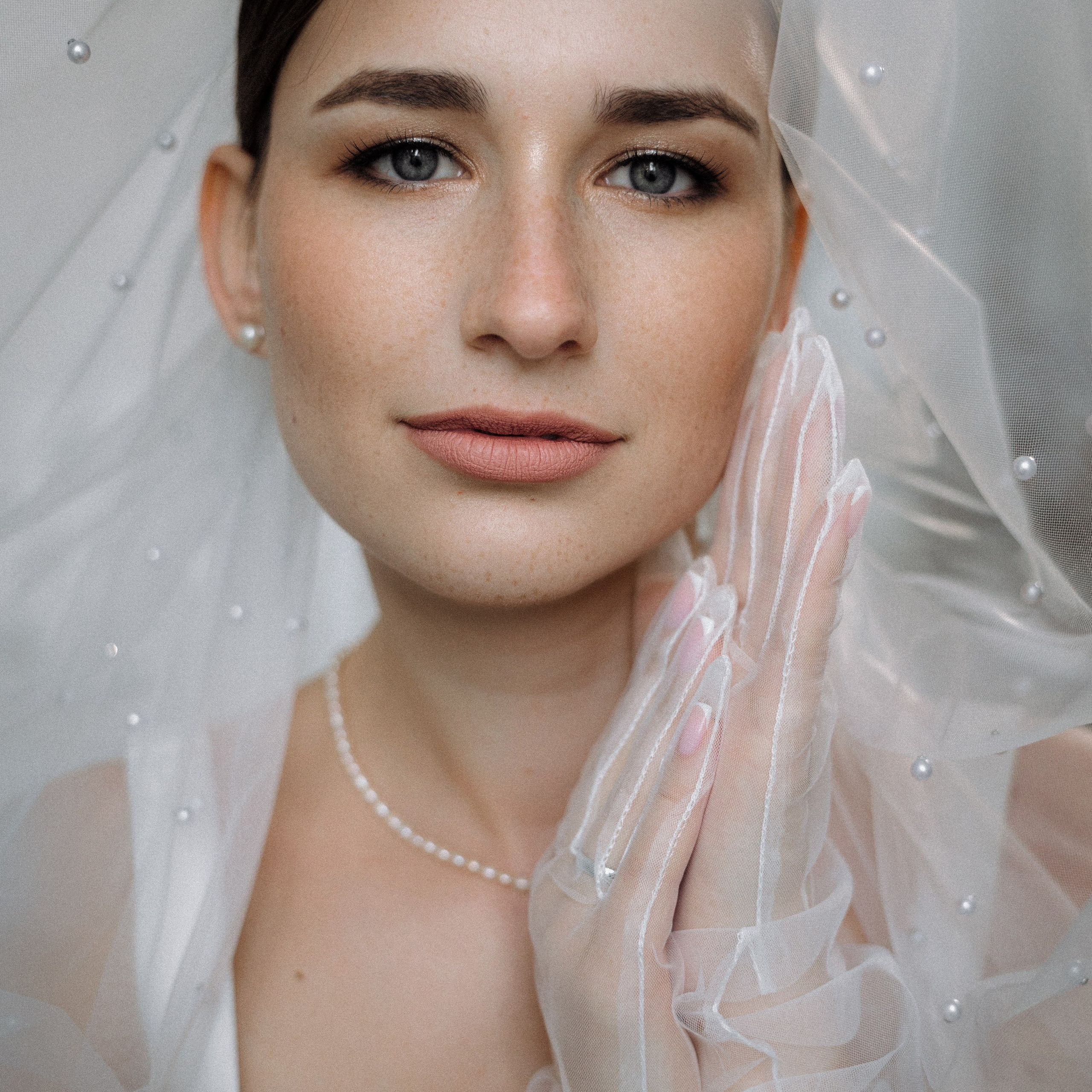 Портфолио свадебного фотографа в Москве. Фотосессия с лошадьми Москва. Фотограф на свадьбу в Москве. Свадебная фотосессия на черном фоне. Фотограф в Москве Валерия Рожкова