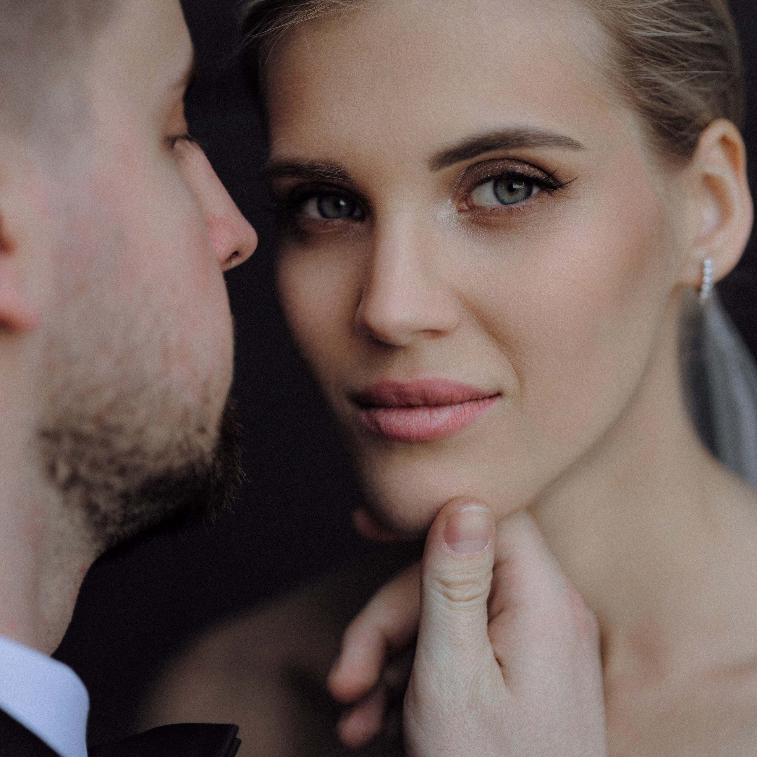 Свадебная фотосессия на стадионе Спартак. Свадебный фотограф в Москве. свадебная фотосессия Москва. Фотограф в Москве Валерия Рожкова