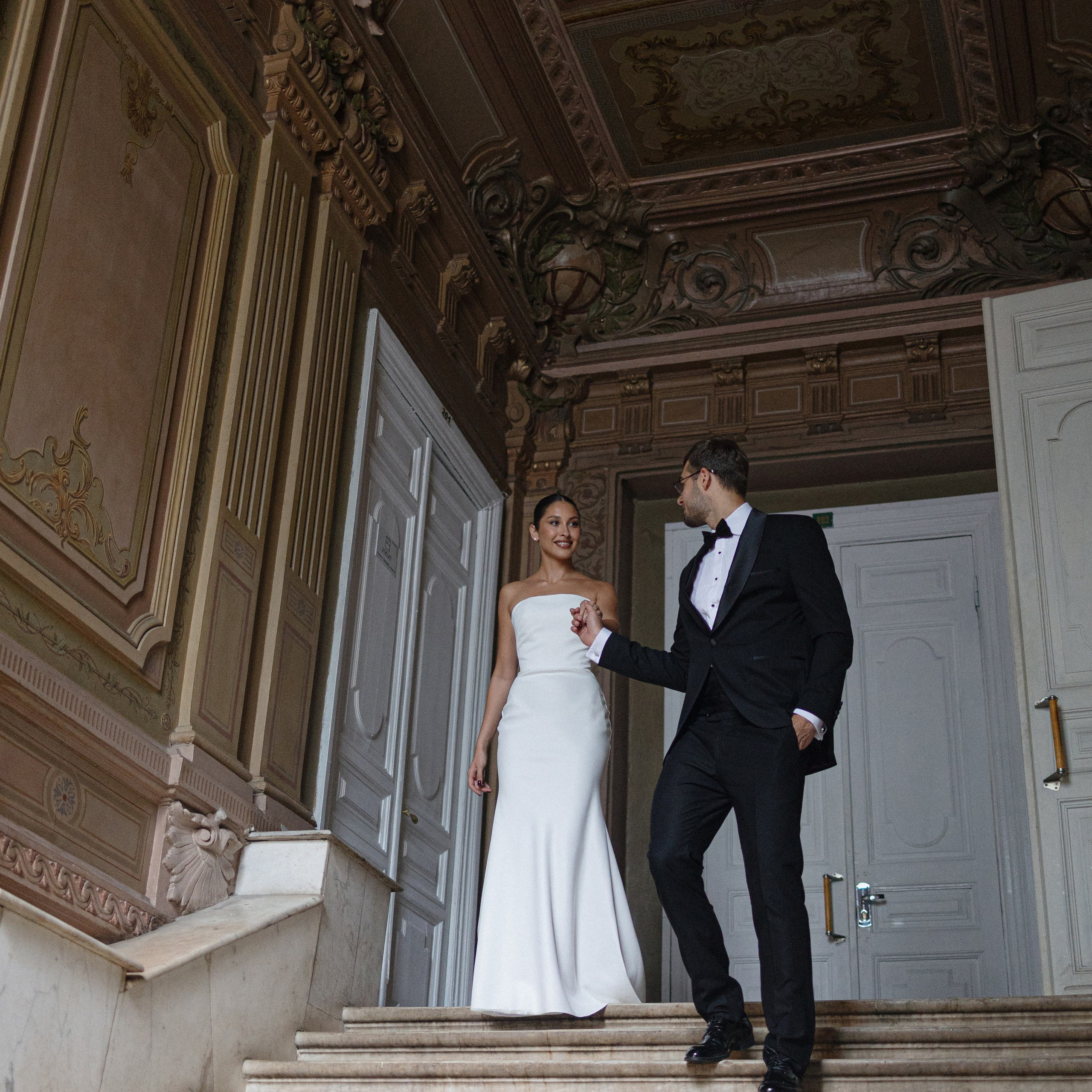 Фотосессия с кабриолетом в Москве свадебная. Свадебный фотограф Москва. Фотограф в Москве Валерия Рожкова