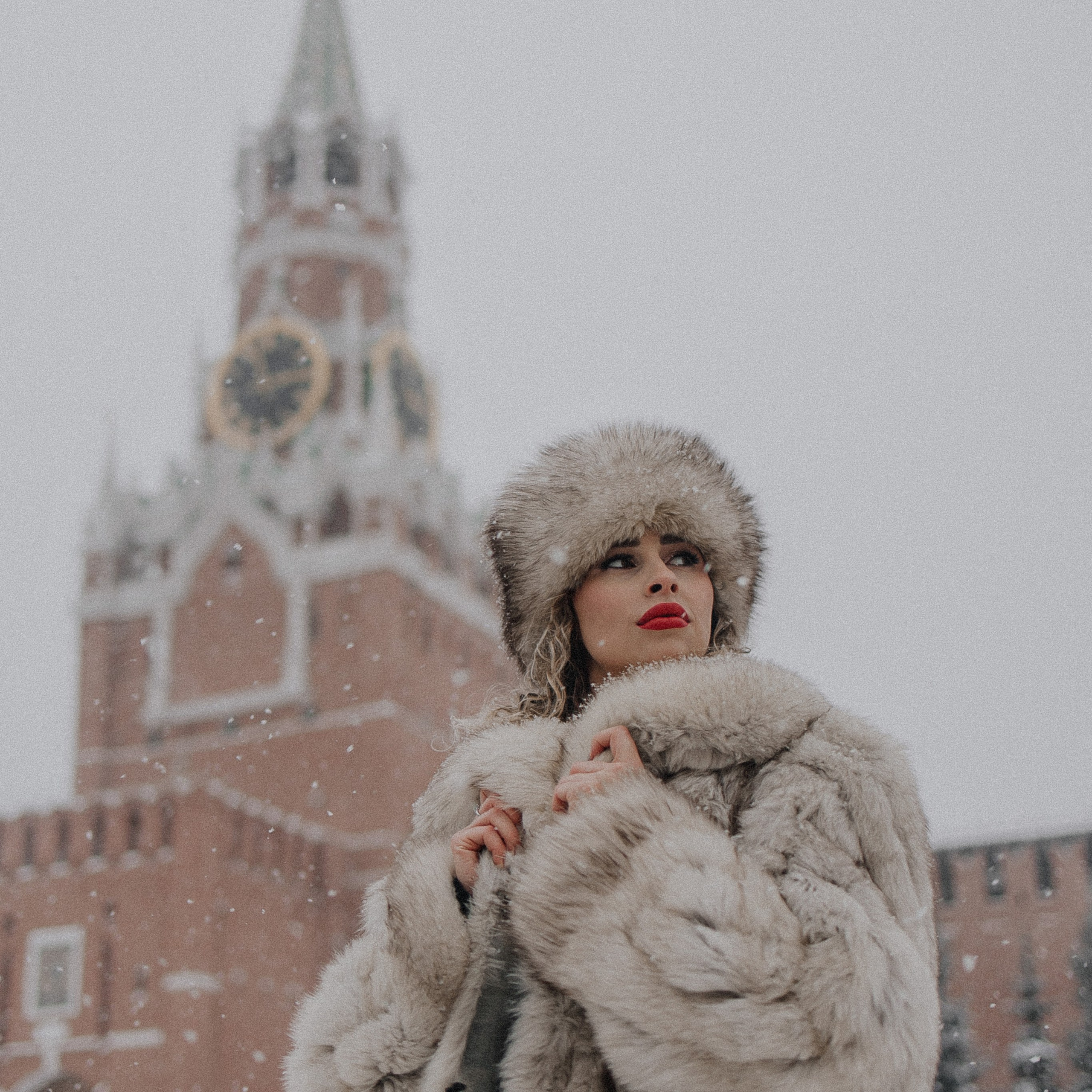 Фотосессия в стиле russian girl рашн герл под ключ в Москве. Креативная фотосессия Москва. Фотограф Москва. Фотосессия в Москве. Фотограф в Москве Валерия Рожкова