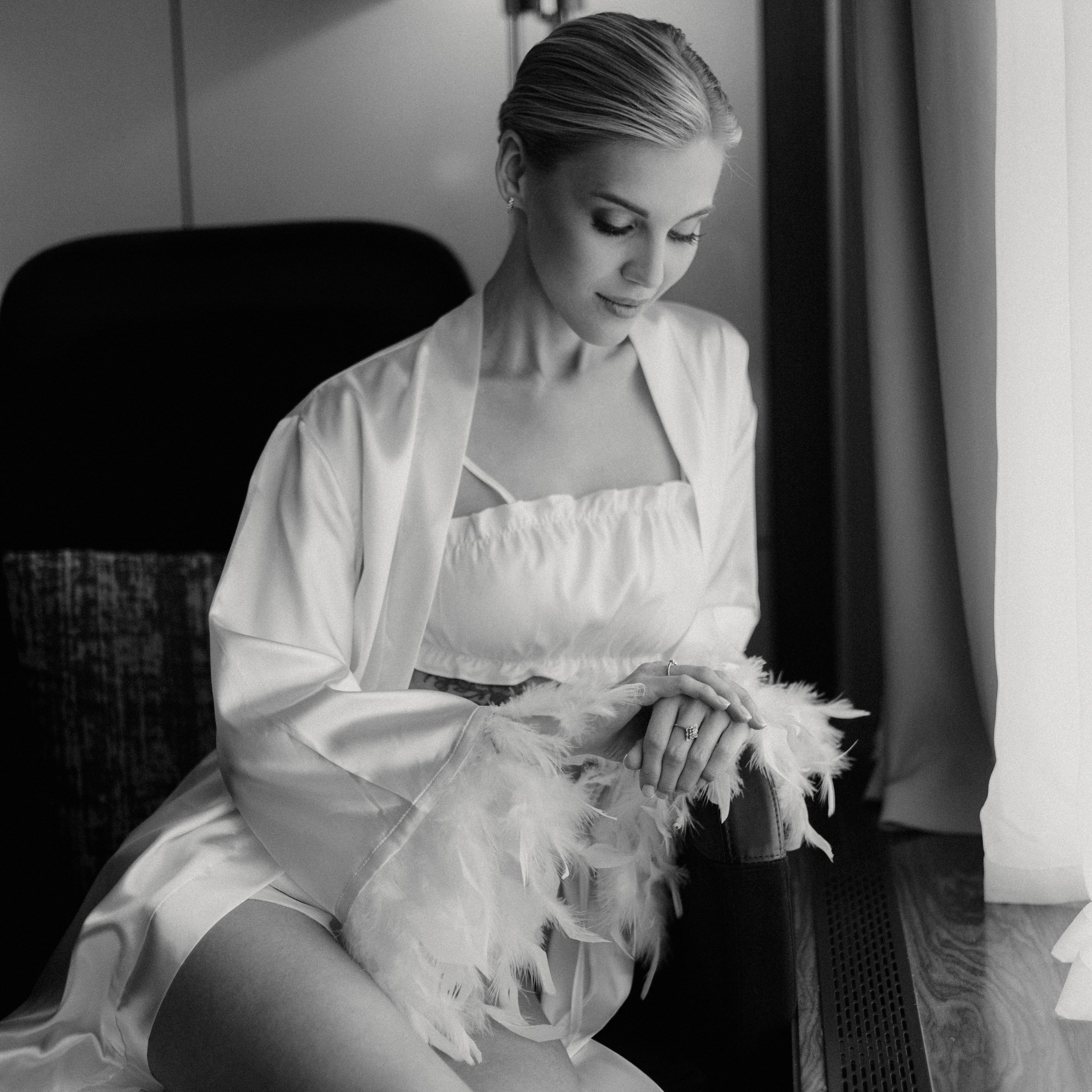 Свадебная фотосессия на стадионе Спартак. Свадебный фотограф в Москве. свадебная фотосессия Москва. Фотограф в Москве Валерия Рожкова