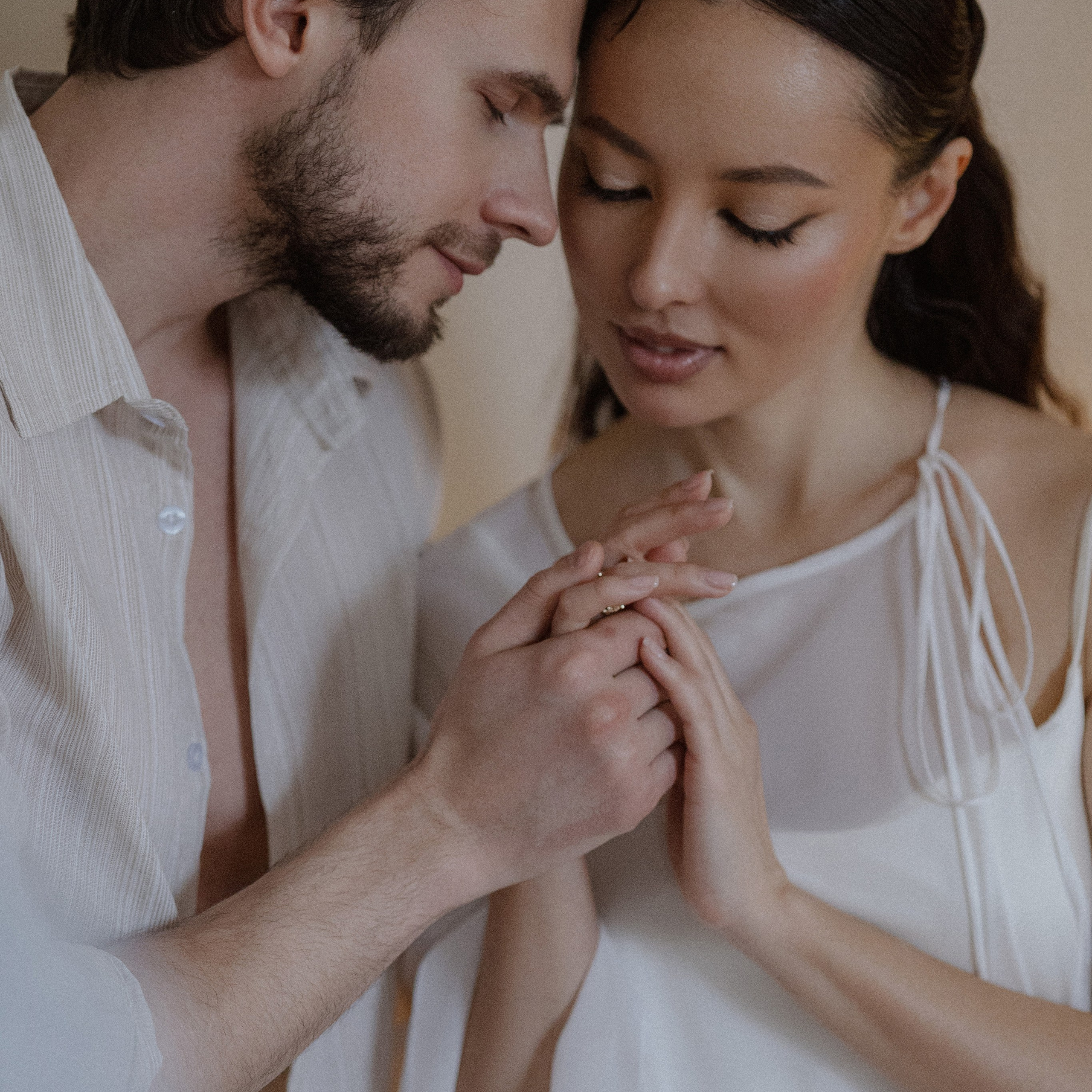 Свадебная фотосессия в студии в Москве. Свадебный фотограф в Москве. свадебная фотосессия Москва. Утро невесты Москва. Фотограф в Москве Валерия Рожкова