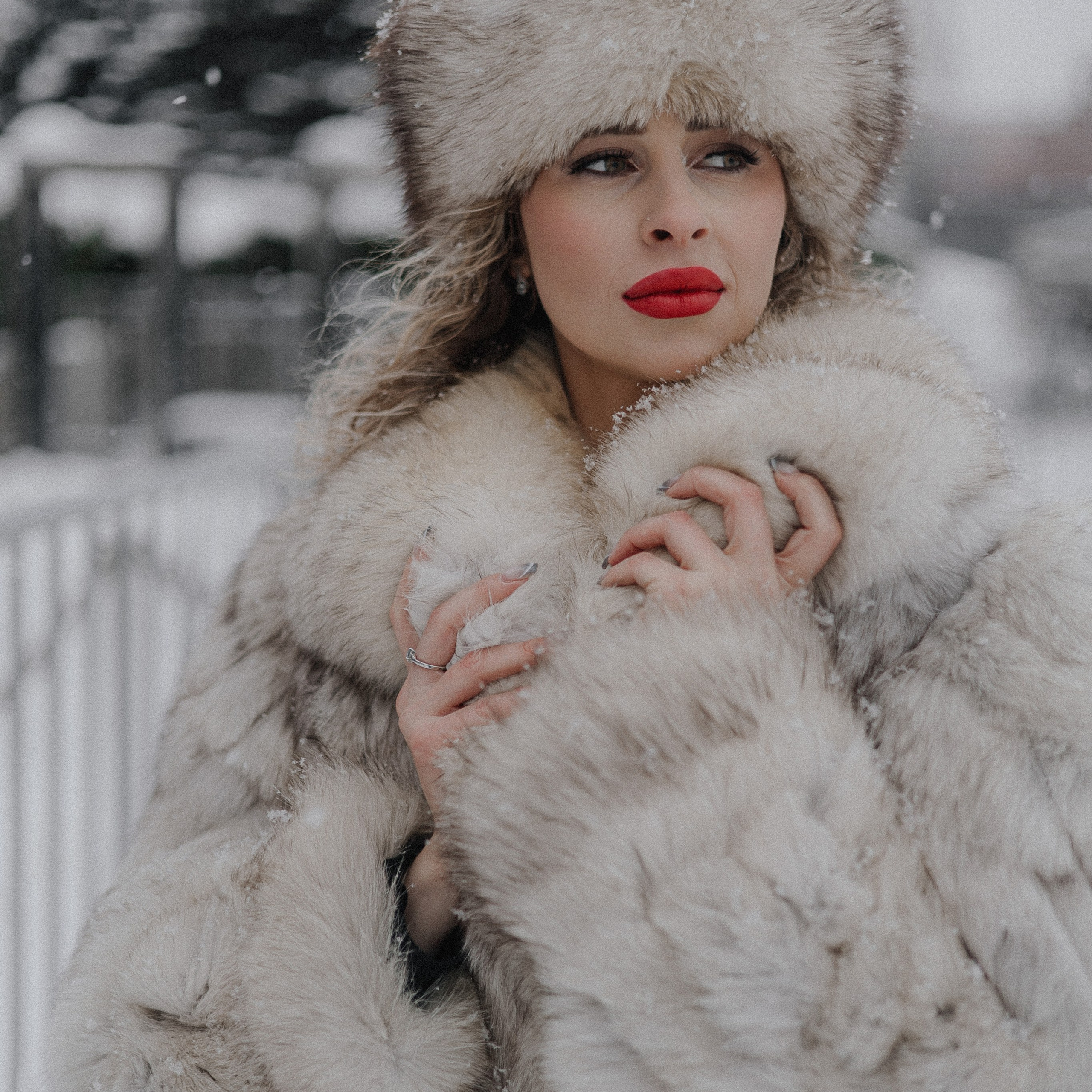 Фотосессия в стиле russian girl рашн герл под ключ в Москве. Креативная фотосессия Москва. Фотограф Москва. Фотосессия в Москве. Фотограф в Москве Валерия Рожкова