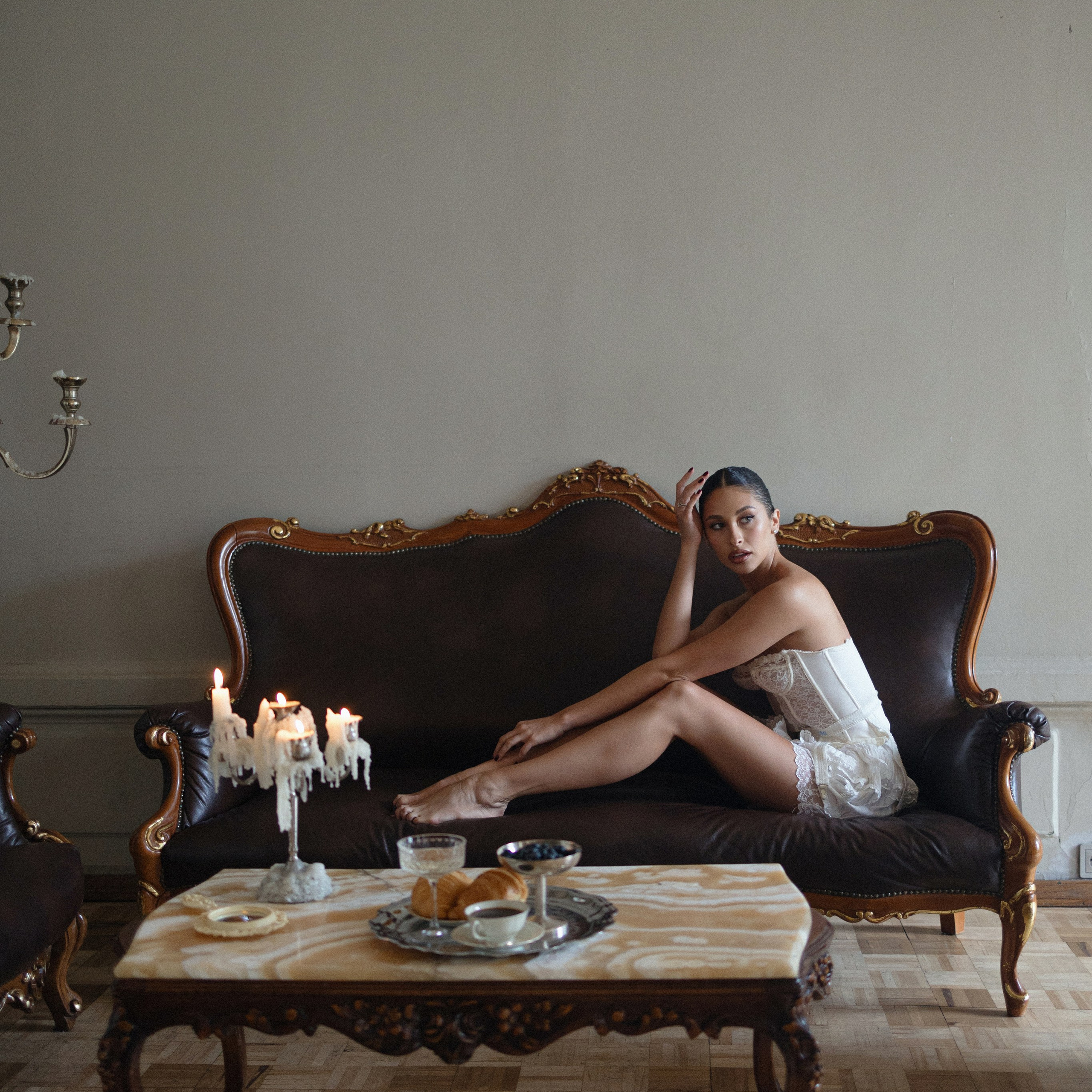 Фотосессия с кабриолетом в Москве свадебная. Свадебный фотограф Москва. Фотограф в Москве Валерия Рожкова