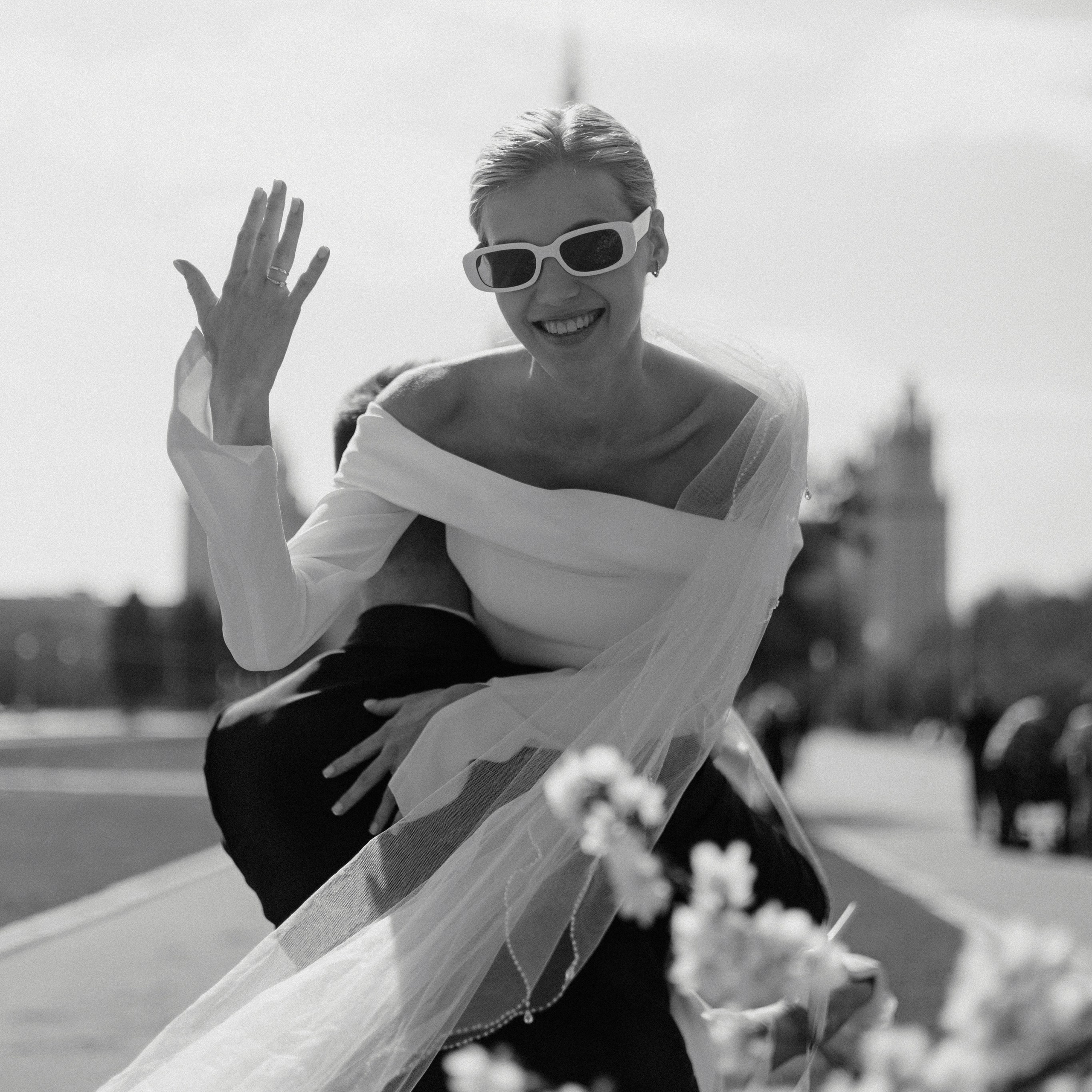 Свадебная фотосессия на стадионе Спартак. Свадебный фотограф в Москве. свадебная фотосессия Москва. Фотограф в Москве Валерия Рожкова