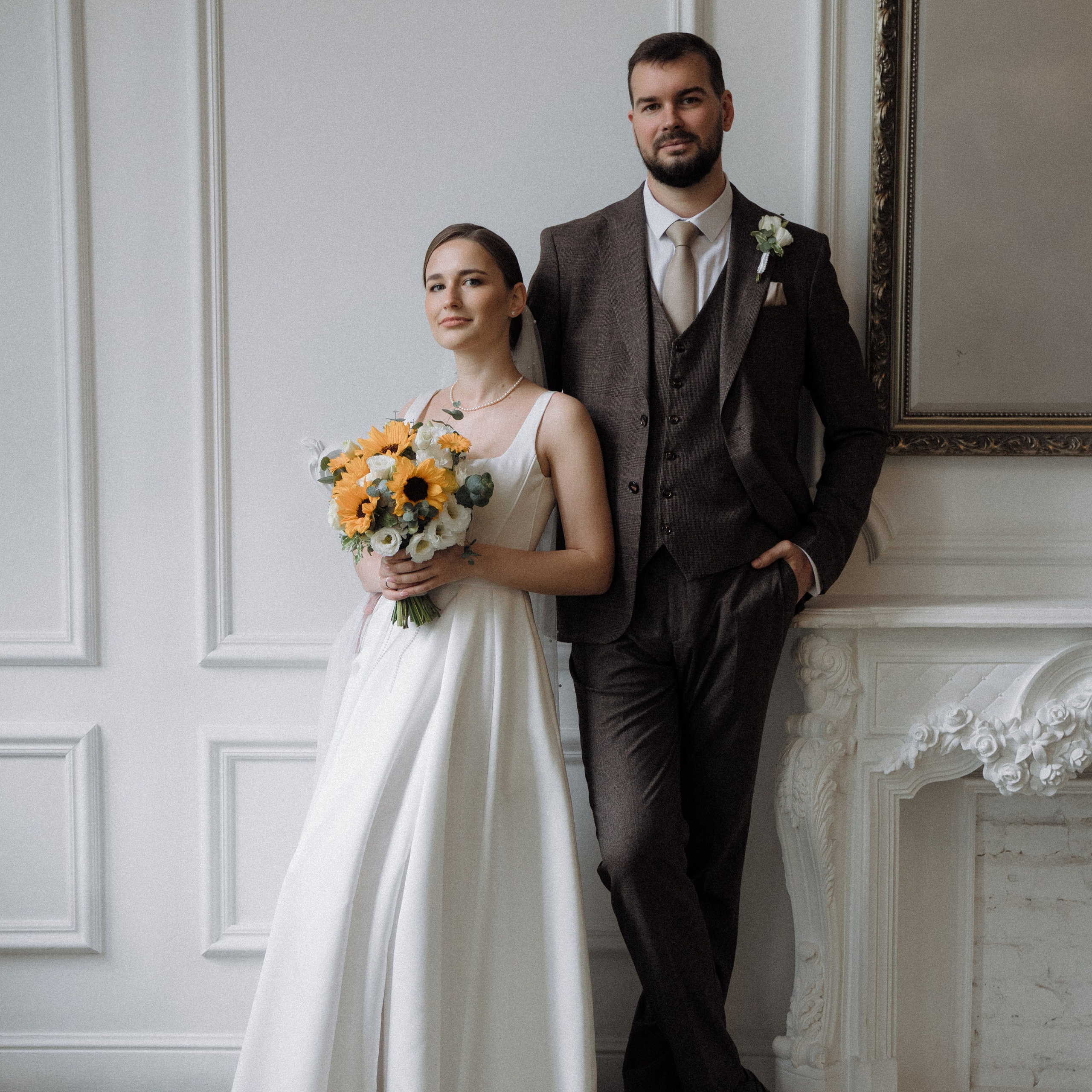 Портфолио свадебного фотографа в Москве. Фотосессия с лошадьми Москва. Фотограф на свадьбу в Москве. Свадебная фотосессия на черном фоне. Фотограф в Москве Валерия Рожкова