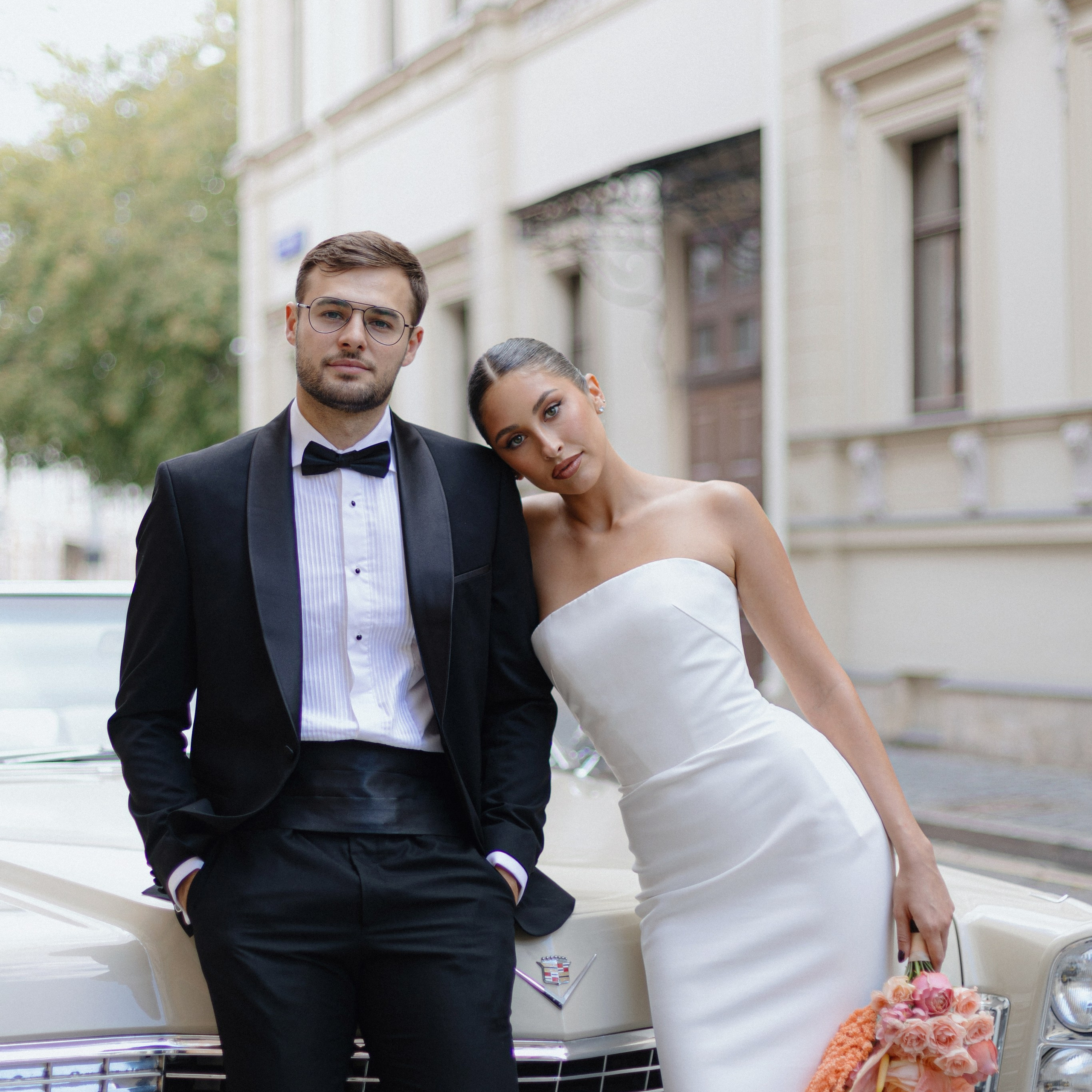 Фотосессия с кабриолетом в Москве свадебная. Свадебный фотограф Москва. Фотограф в Москве Валерия Рожкова