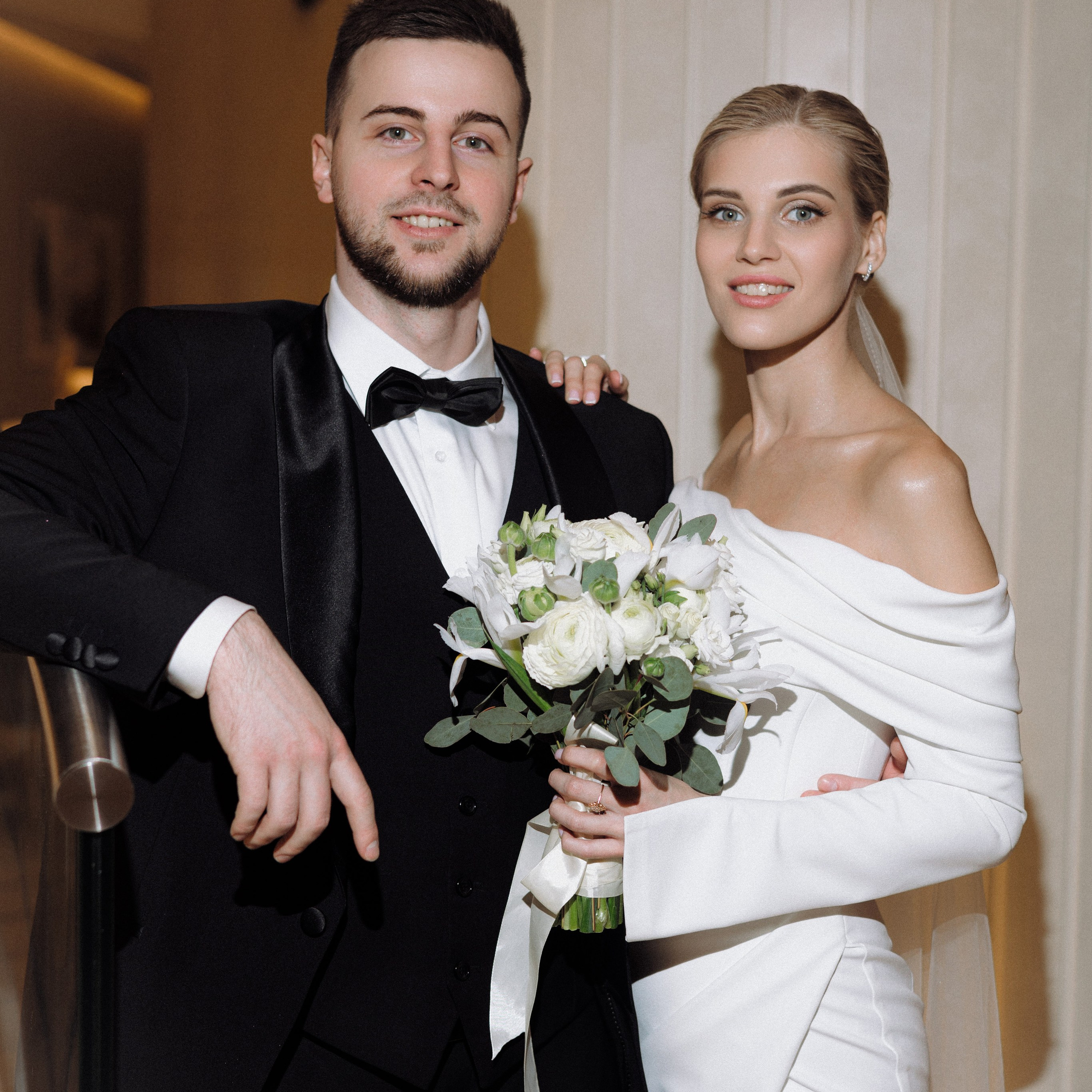 Свадебная фотосессия на стадионе Спартак. Свадебный фотограф в Москве. свадебная фотосессия Москва. Фотограф в Москве Валерия Рожкова