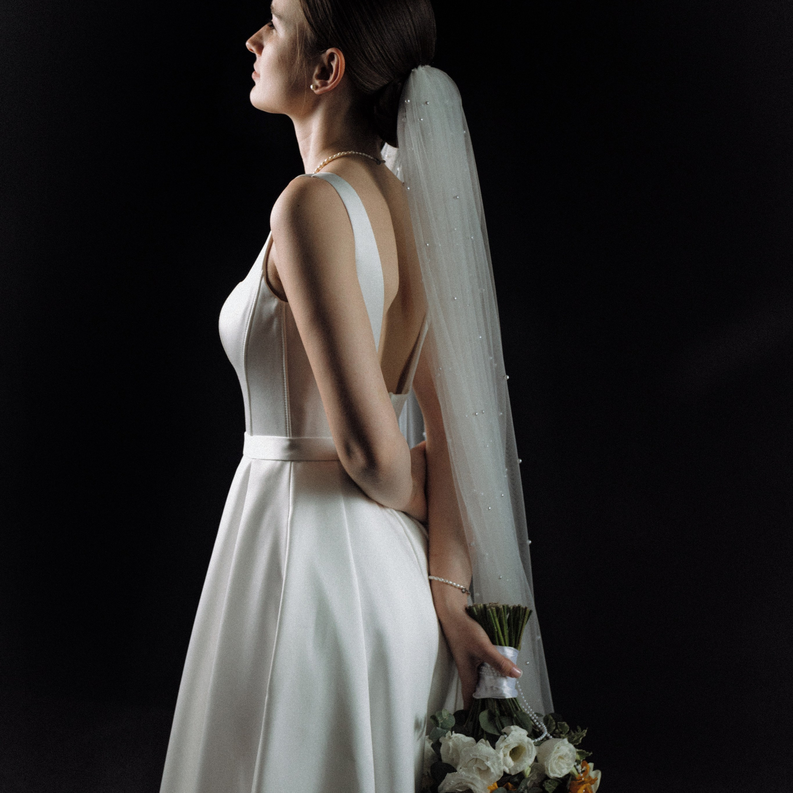 Портфолио свадебного фотографа в Москве. Фотосессия с лошадьми Москва. Фотограф на свадьбу в Москве. Свадебная фотосессия на черном фоне. Фотограф в Москве Валерия Рожкова