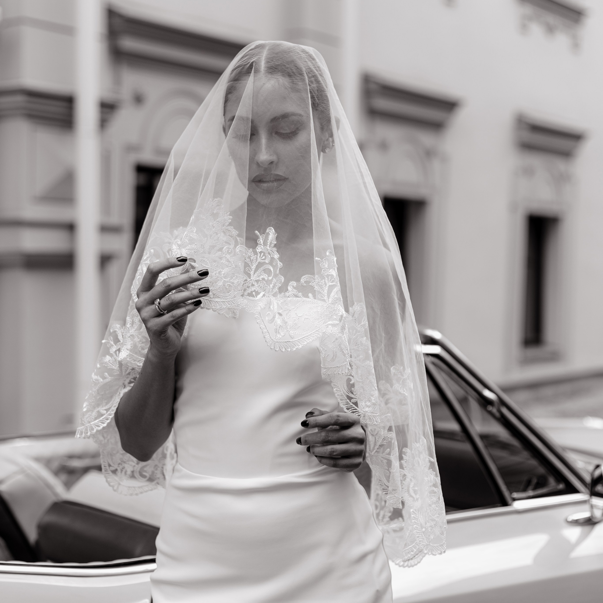 Фотосессия с кабриолетом в Москве свадебная. Свадебный фотограф Москва. Фотограф в Москве Валерия Рожкова