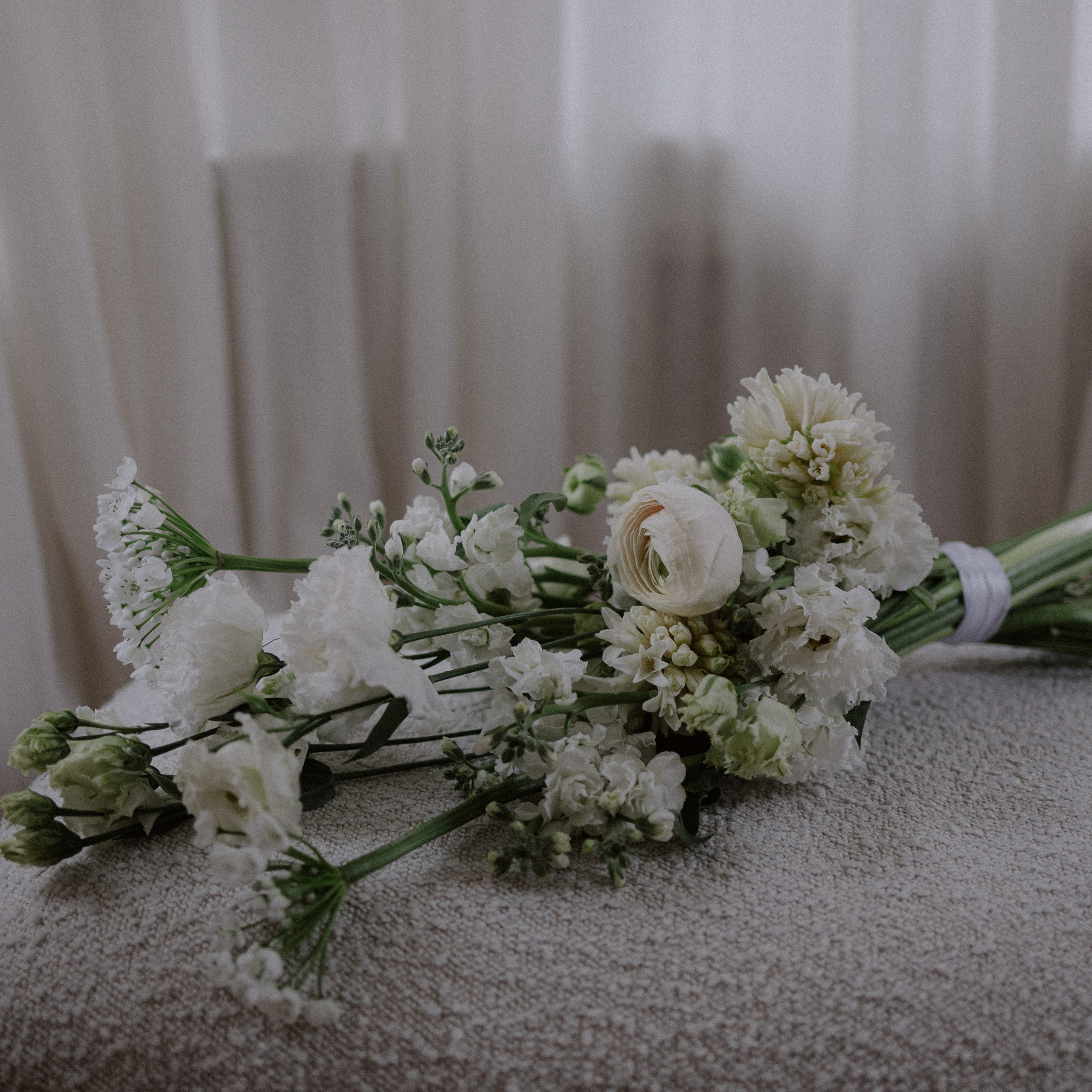 Свадебная фотосессия в студии в Москве. Свадебный фотограф в Москве. свадебная фотосессия Москва. Утро невесты Москва. Фотограф в Москве Валерия Рожкова