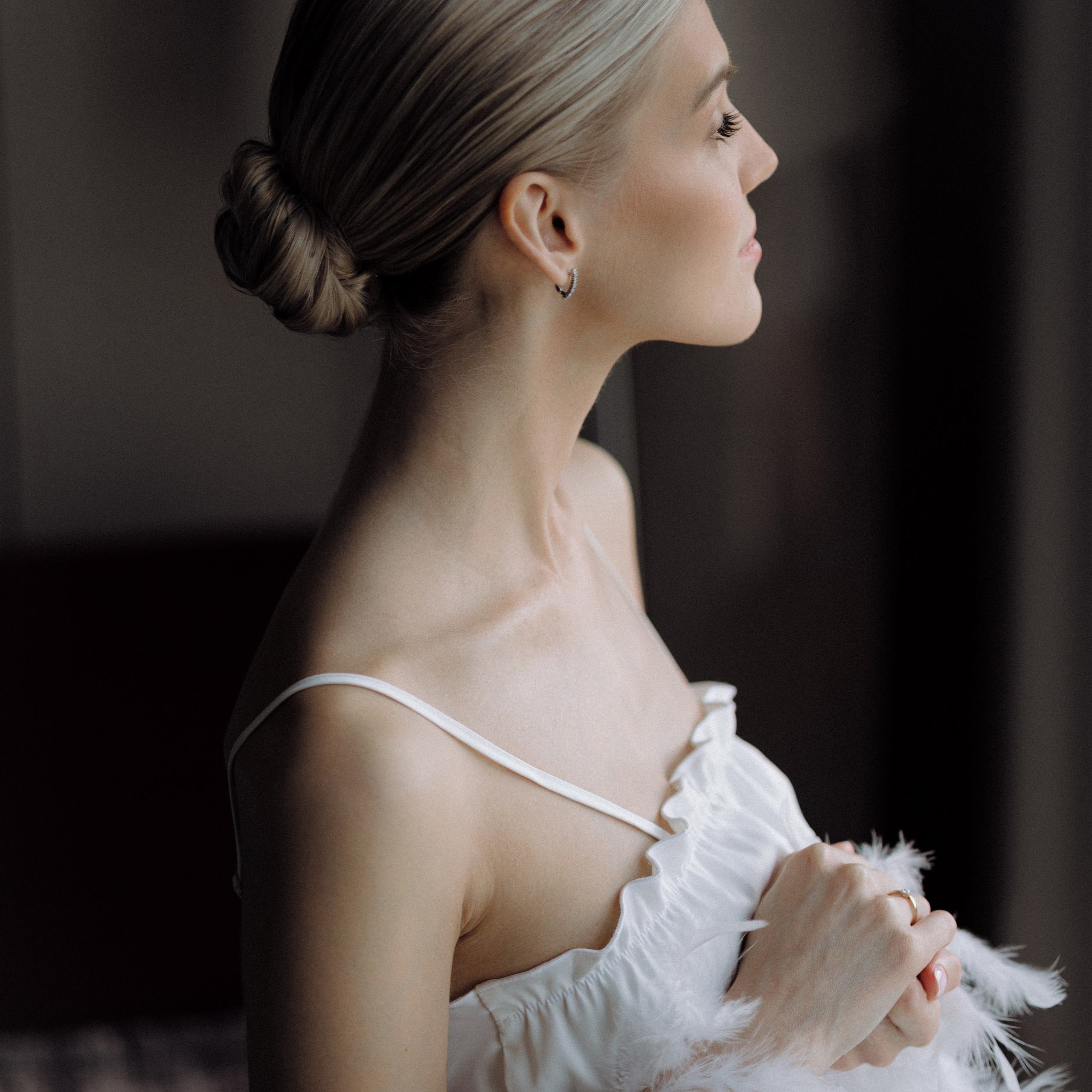 Свадебная фотосессия на стадионе Спартак. Свадебный фотограф в Москве. свадебная фотосессия Москва. Фотограф в Москве Валерия Рожкова