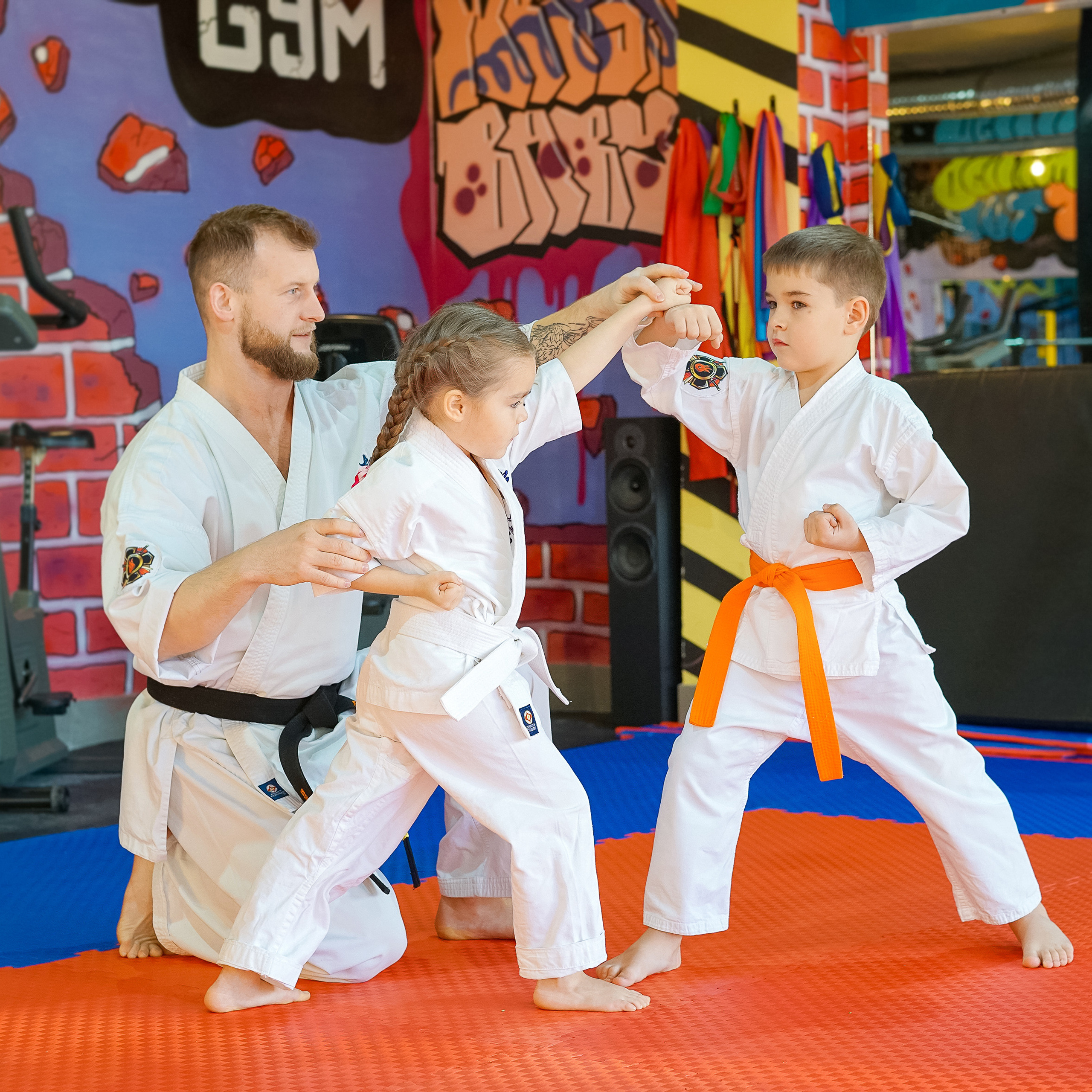 Тренер Антон Богачев