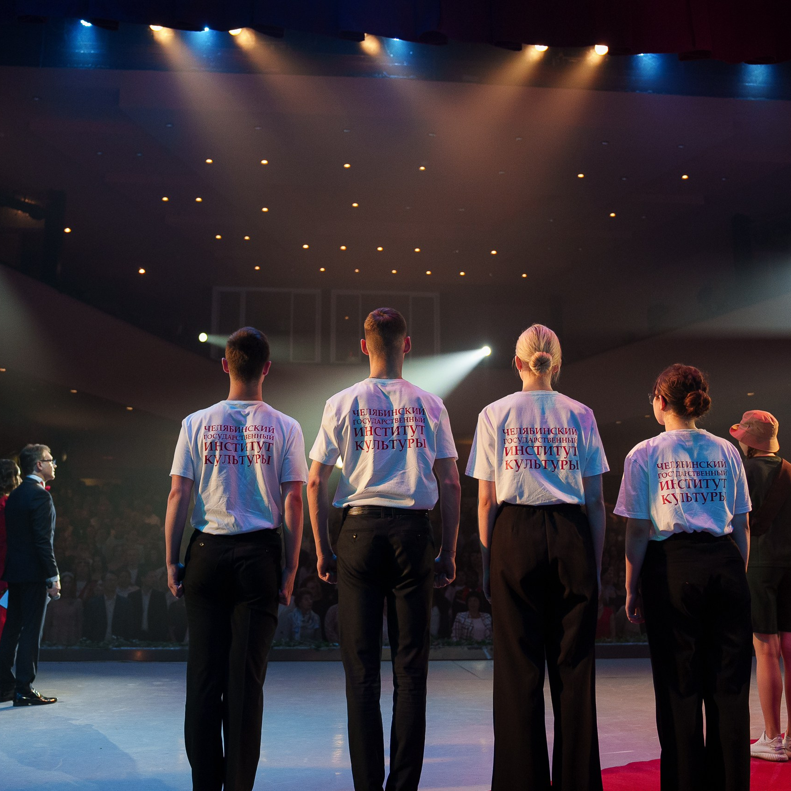 Церемония вручения дипломов выпускникам «ЧГИК»