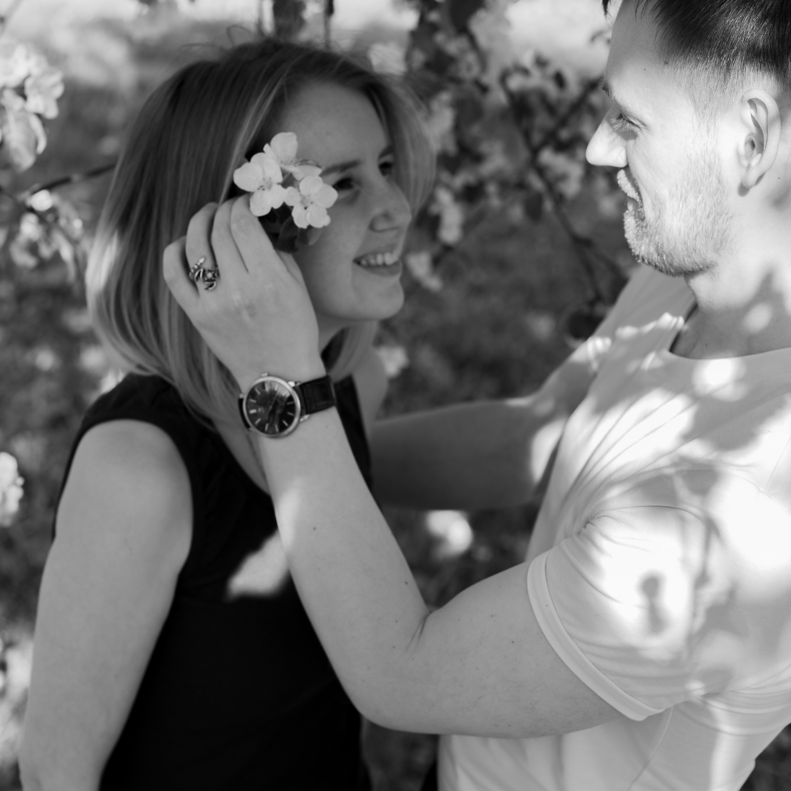 Оля, Сережа, Май