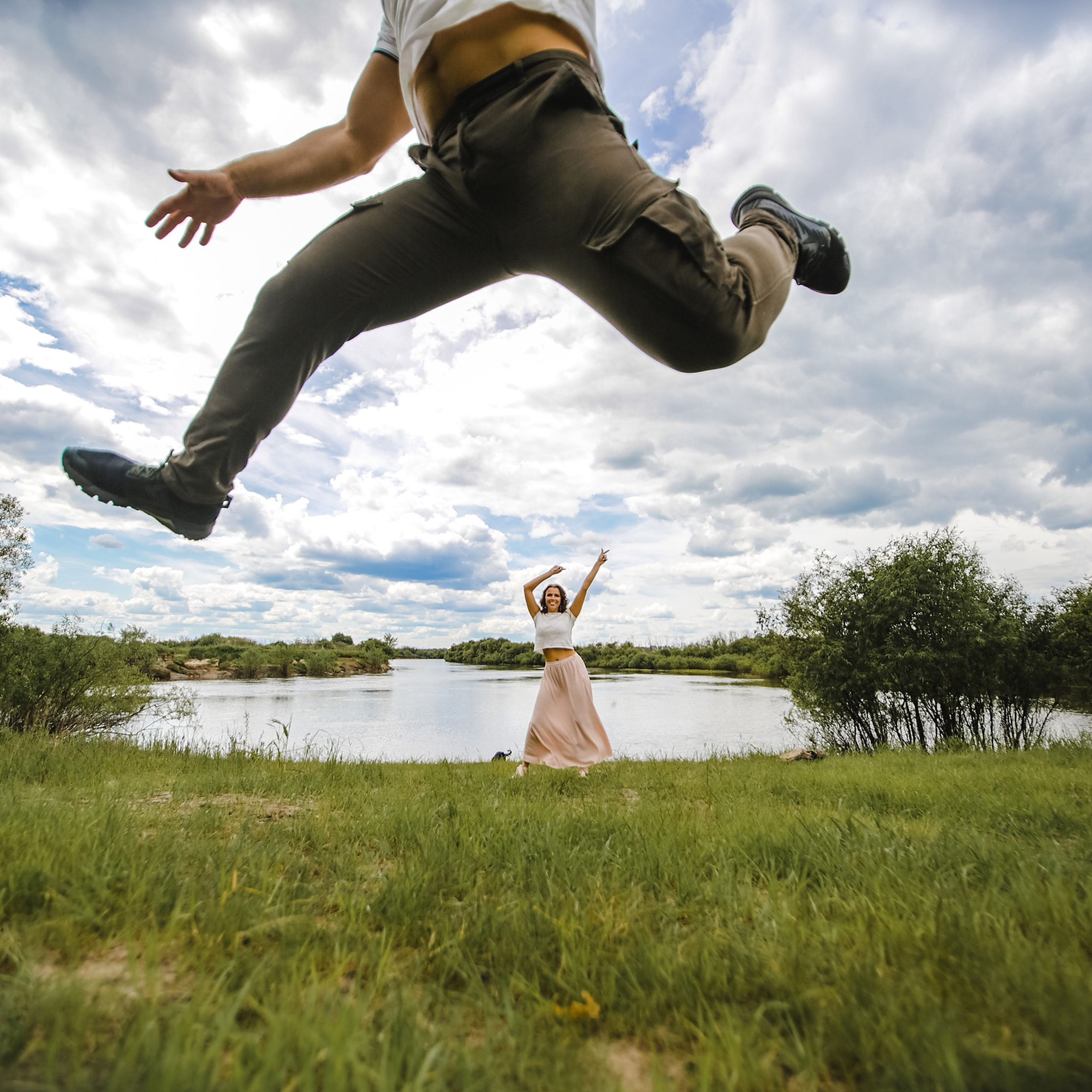 Катя и Вова. Органичность, спаниель и телефонная будка