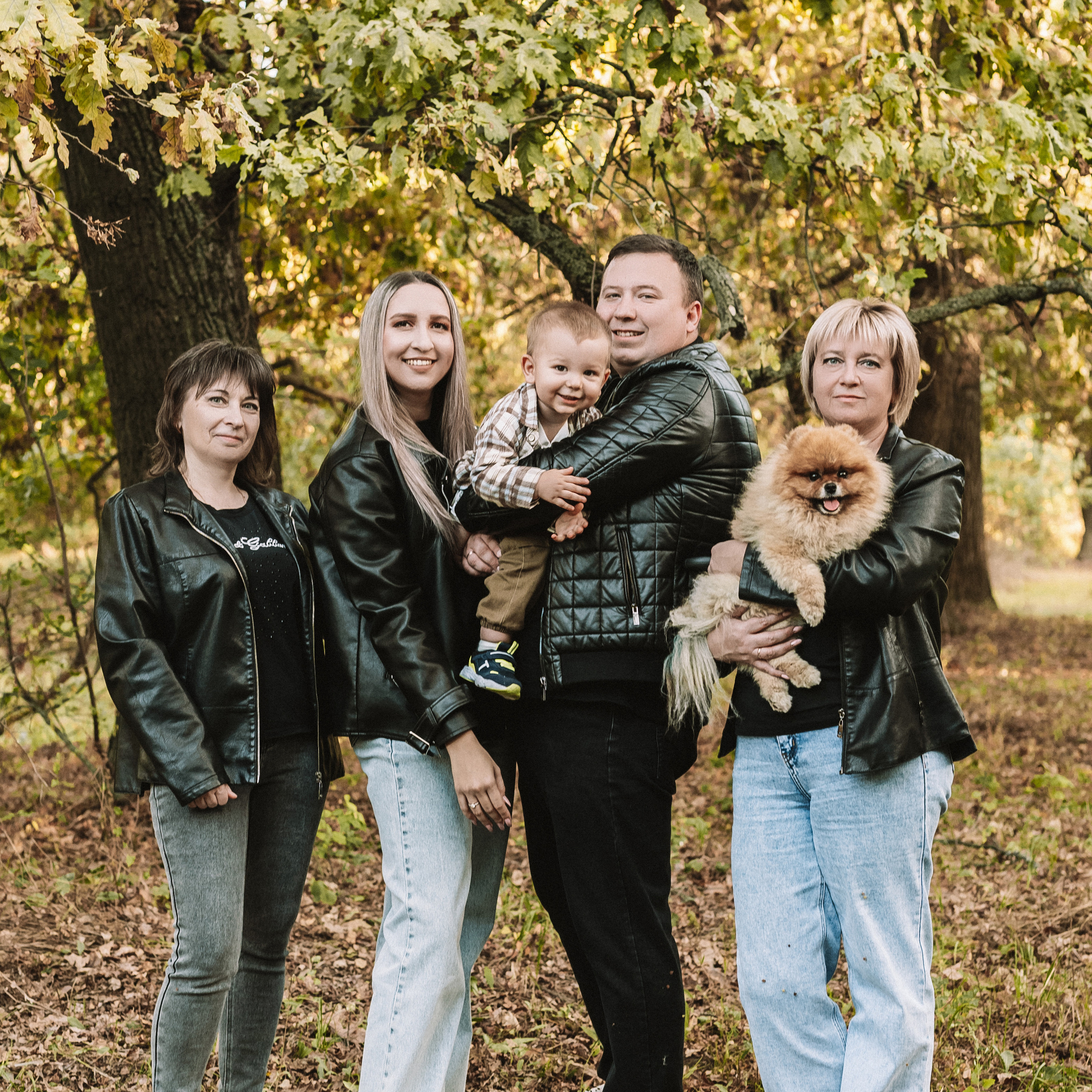 Оля + Максим + Матвей + бабушки