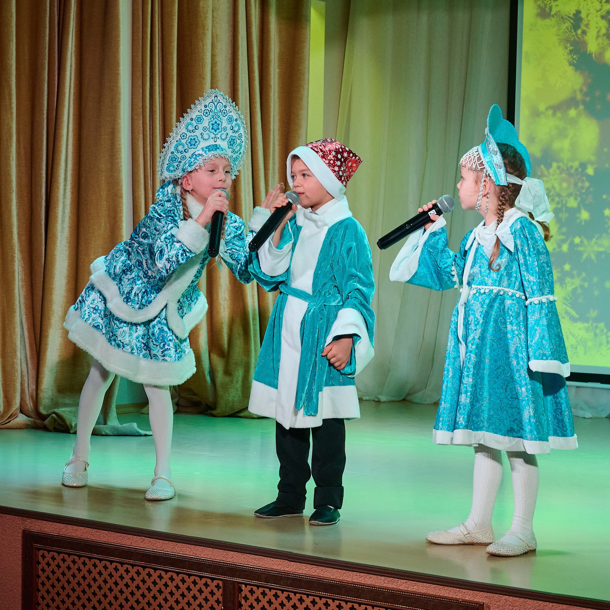 8 марта в Виноградном. Жизнь курорта Кабардинка в фотографиях