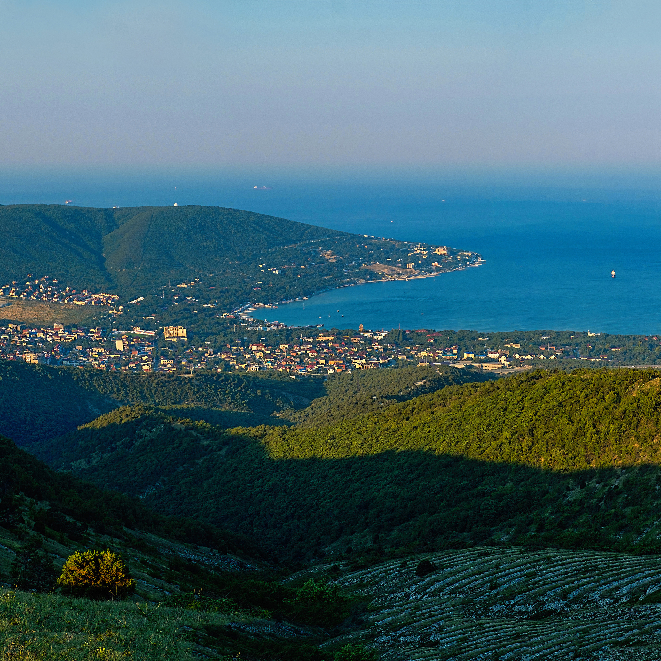 мархотский хребет, кабардинка, горы, вид на море с горы