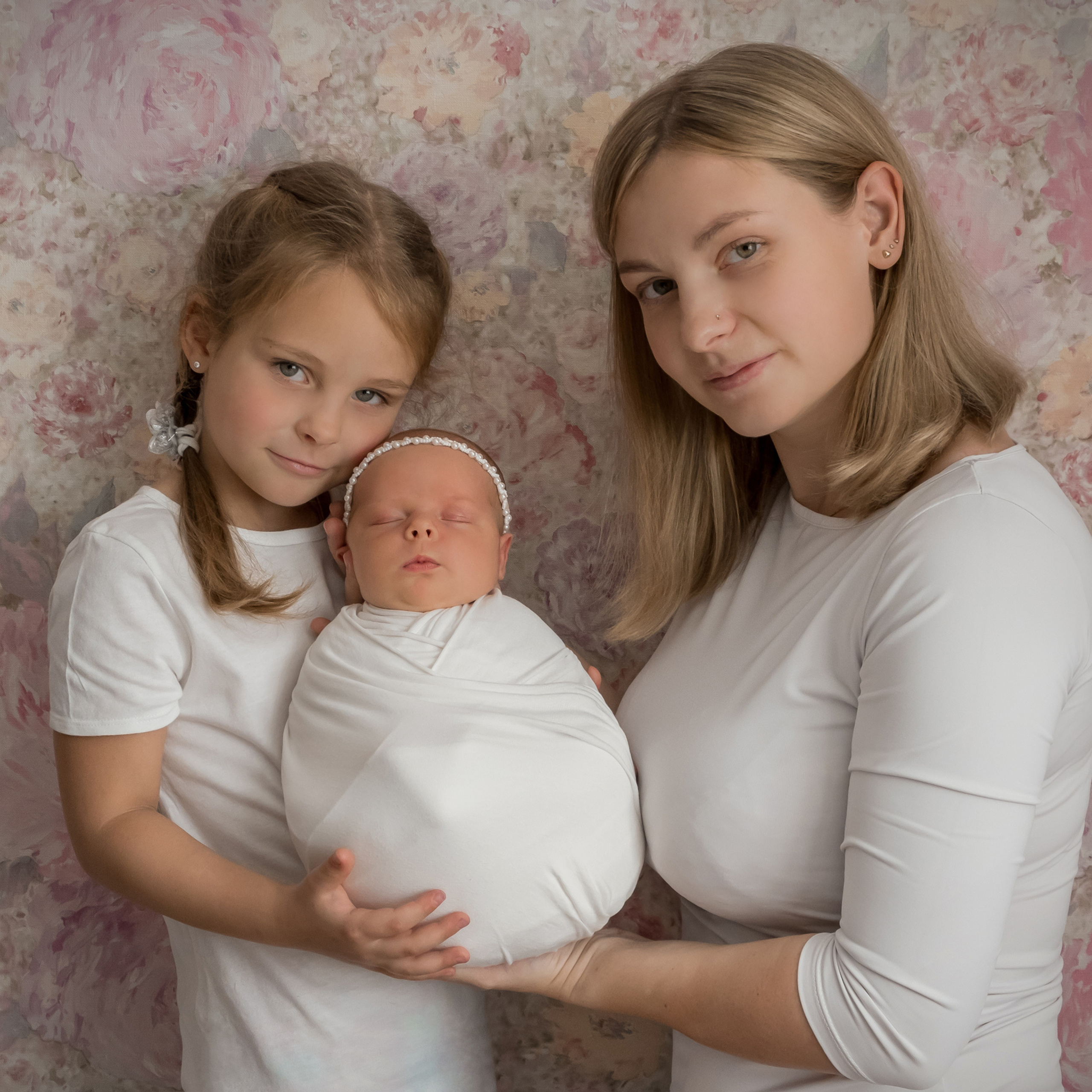 Отзывы о фотографе Вале Лялиной. Фотограф новорождённых в Рязани, фотосъемка выписки из роддома, крещен