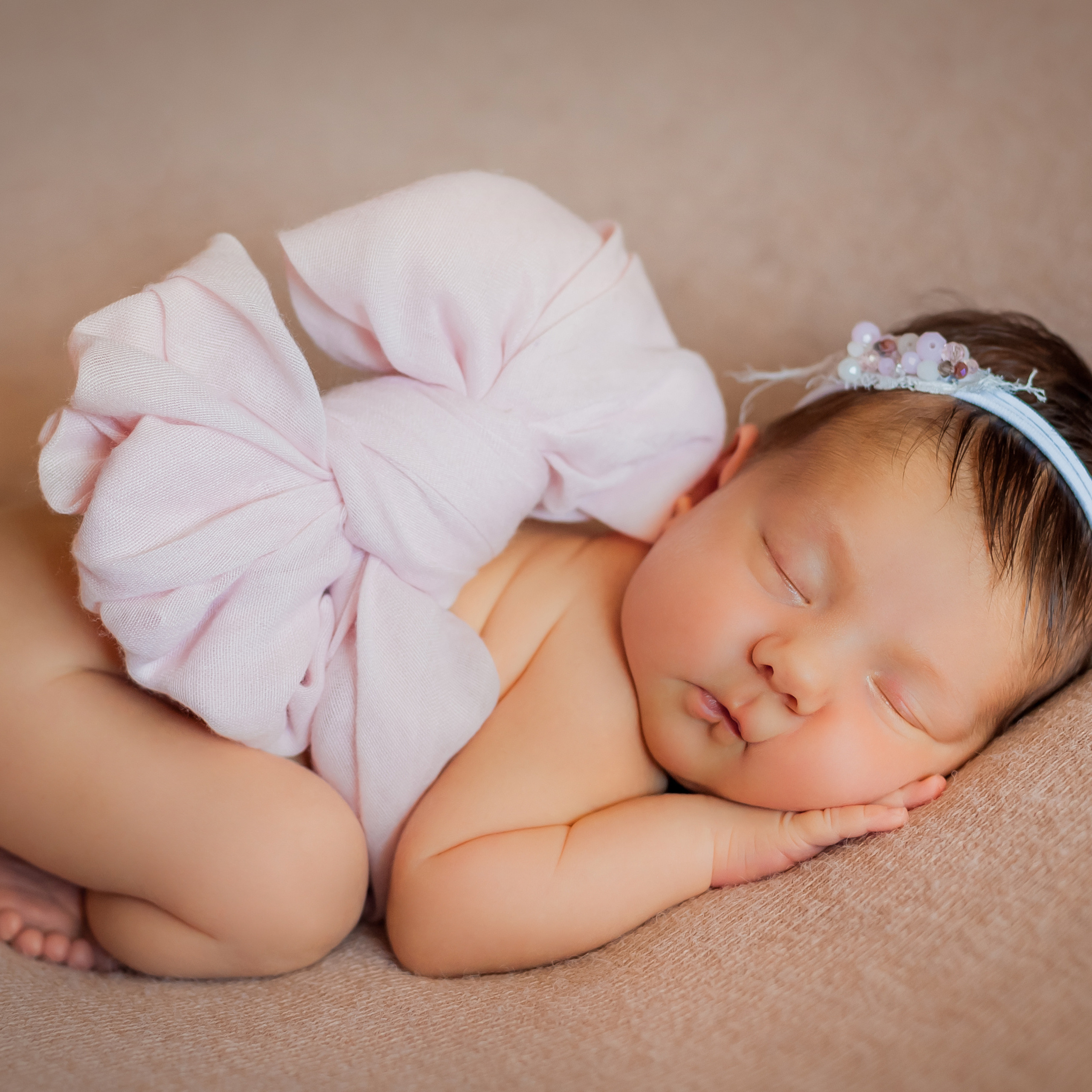 Отзывы о фотографе Вале Лялиной. Фотограф новорождённых в Рязани, фотосъемка выписки из роддома, крещен