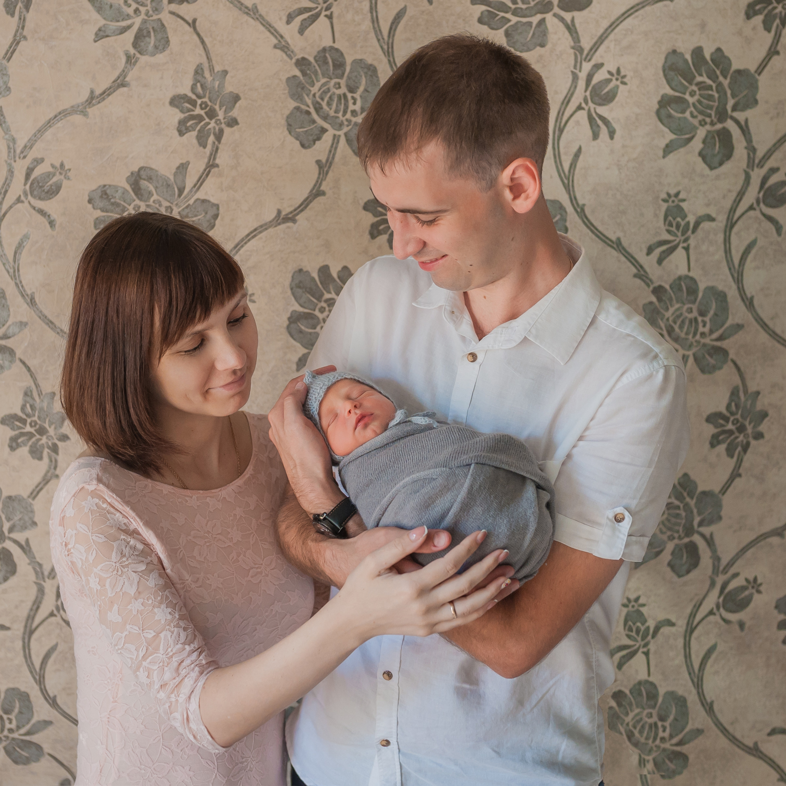 Отзывы о фотографе Вале Лялиной. Фотограф новорождённых в Рязани, фотосъемка выписки из роддома, крещен