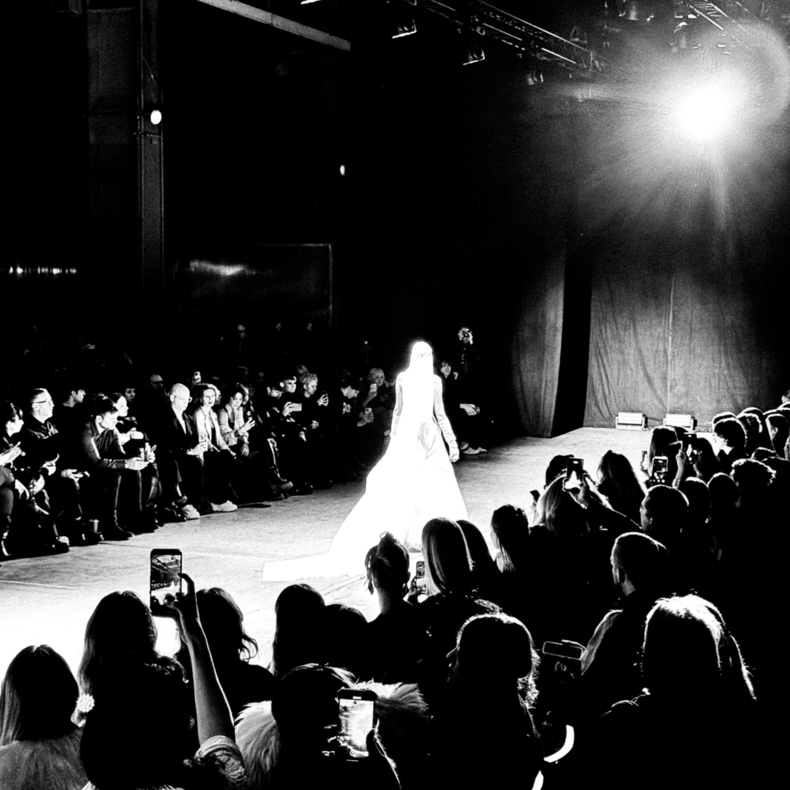 Мобилография. Коммерческий Фотограф Виктор Фоменых