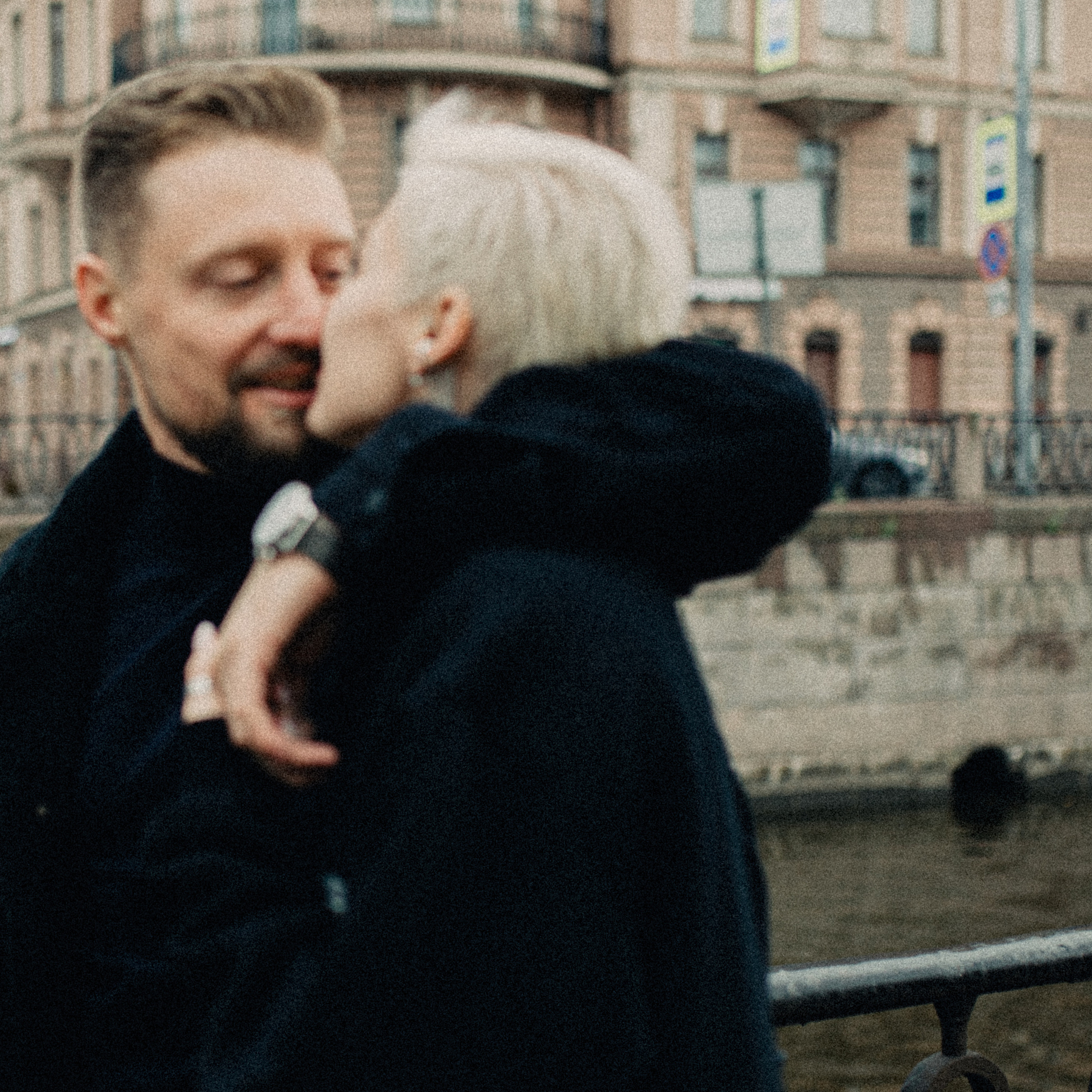 Антон, Оля, Питер