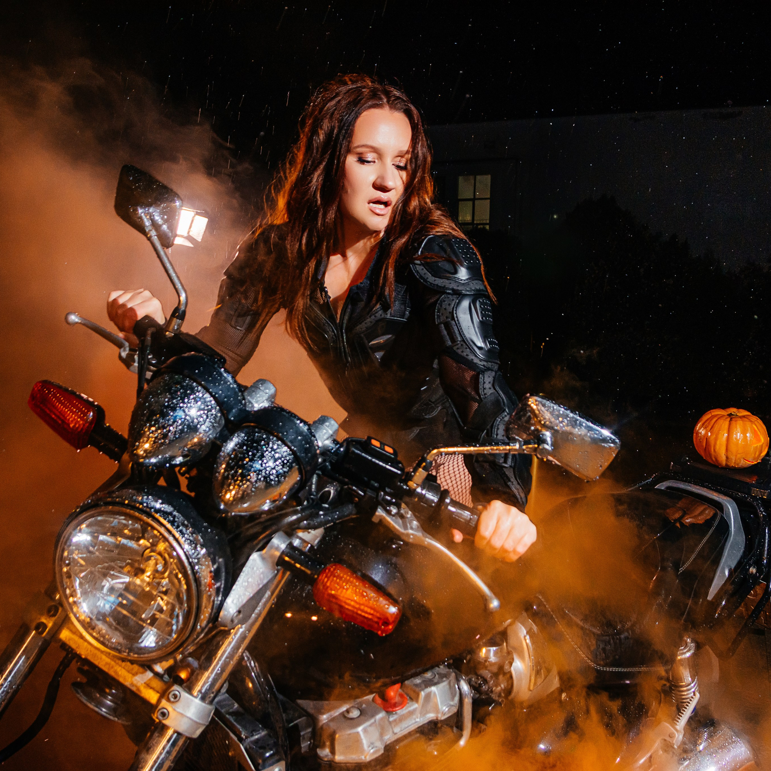 Хэллоуин на мотоцикле