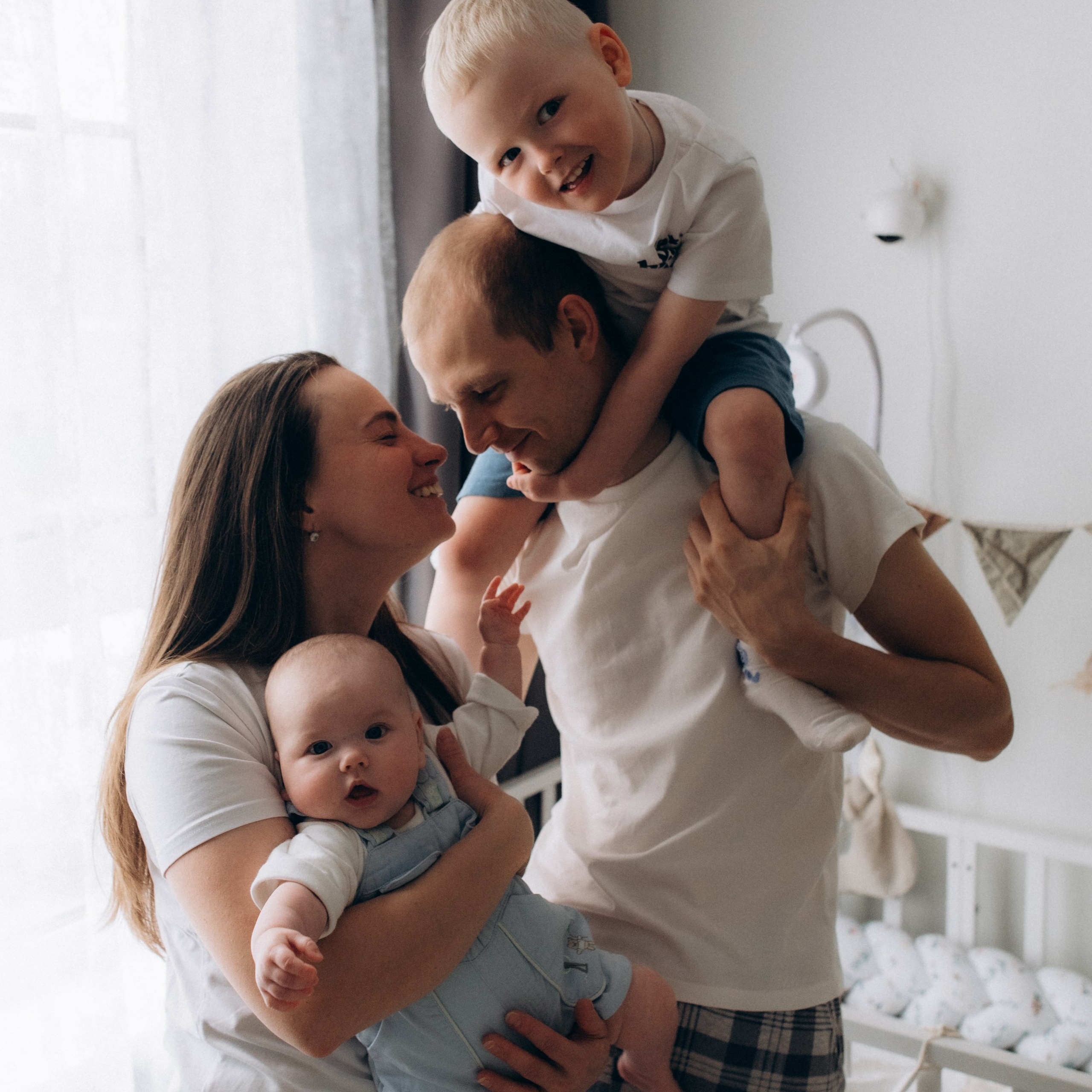 Дима, Оля, Аня, Ваня