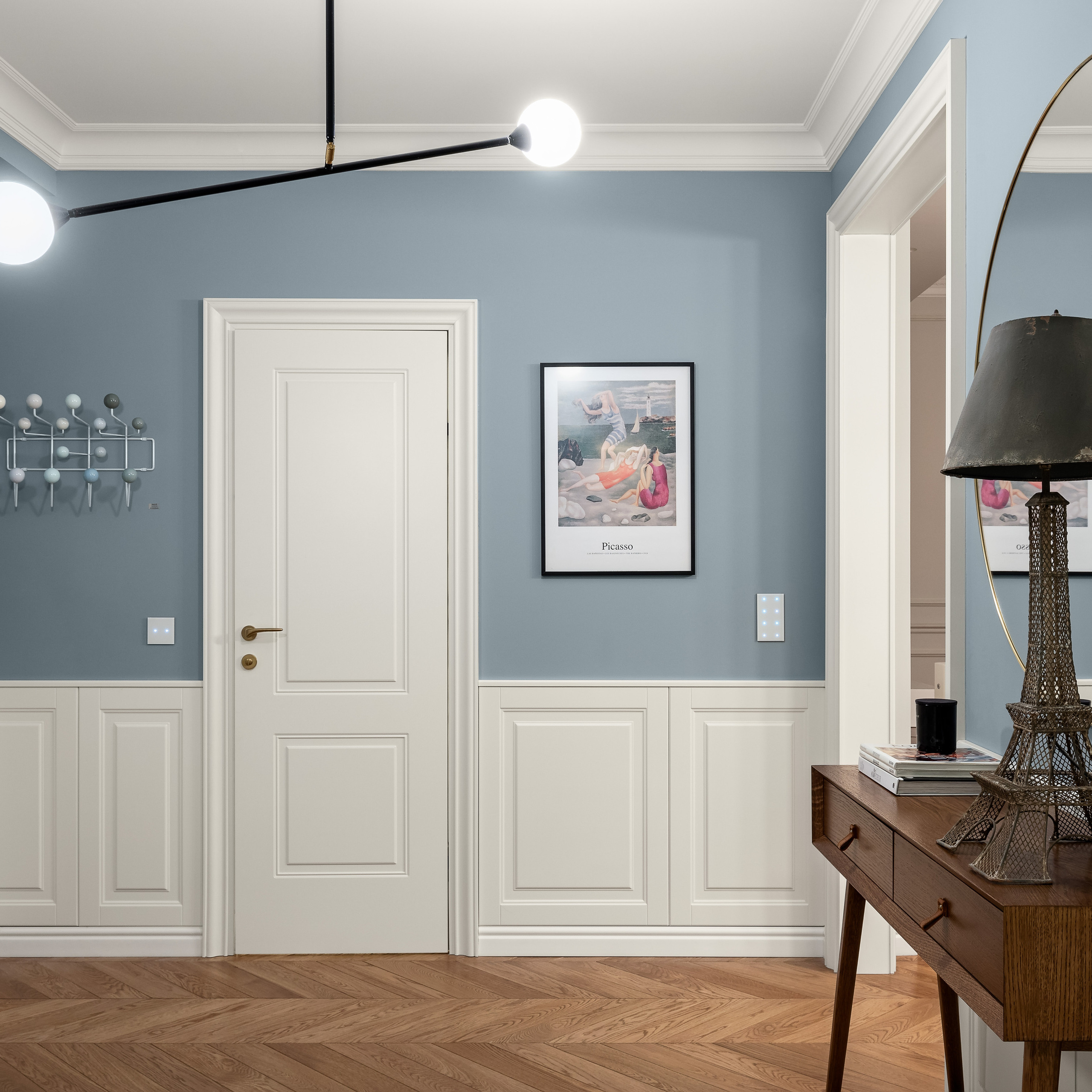 Наставнический пер., 129 м². Публикация в журнале ELLE Decoration. Дизайн интерьера домов и квартир в Москве