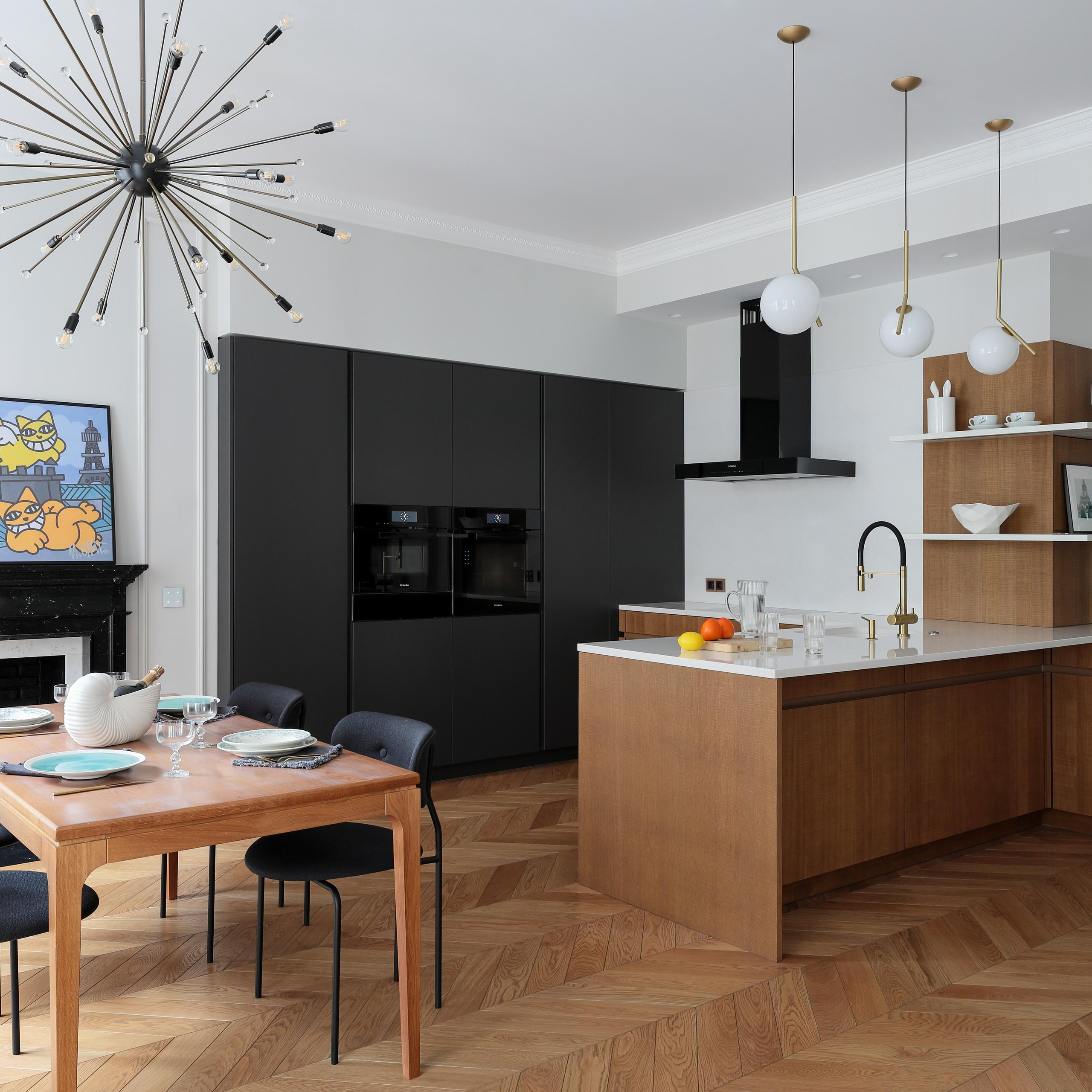 Наставнический пер., 129 м². Публикация в журнале ELLE Decoration. Дизайн интерьера домов и квартир в Москве