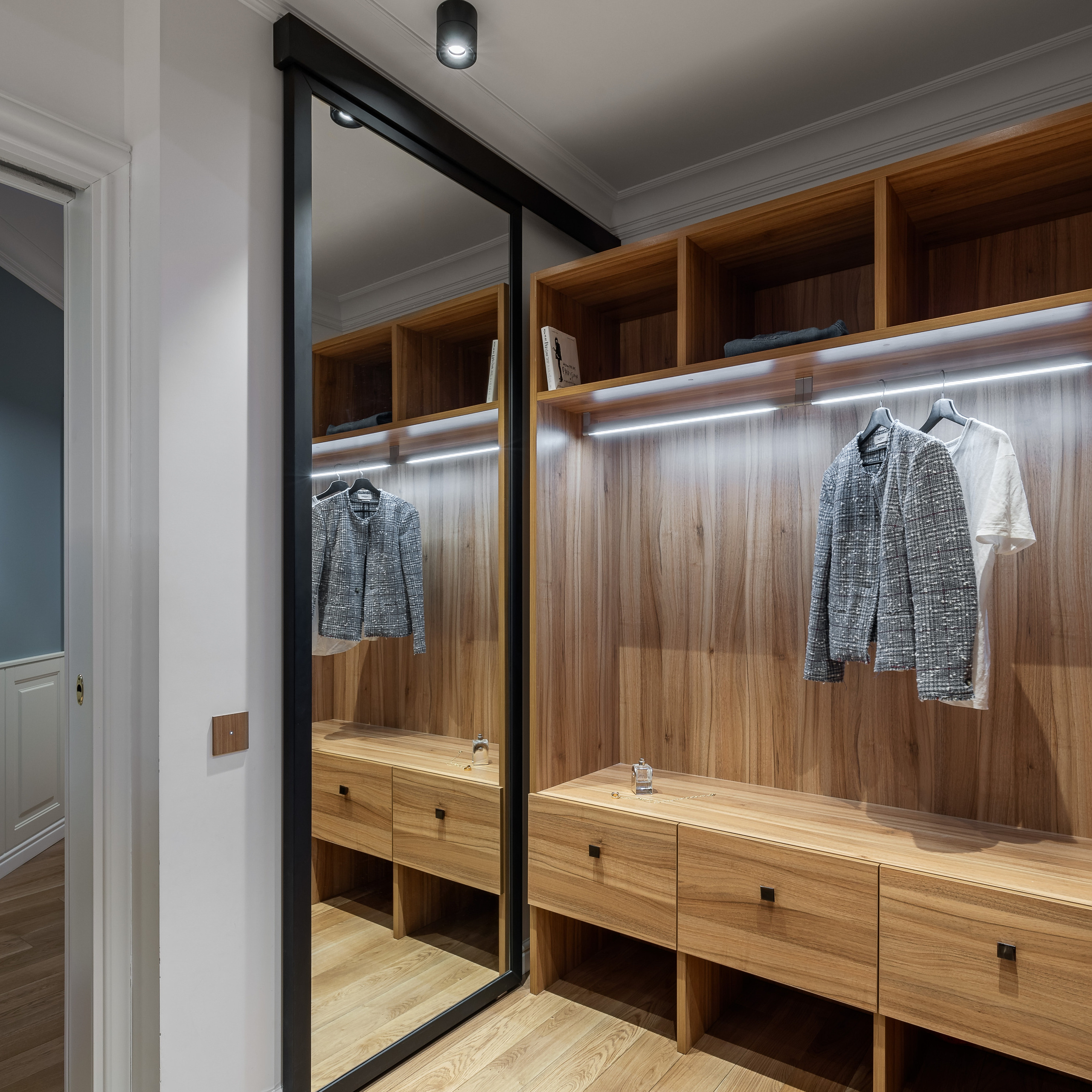 Наставнический пер., 129 м². Публикация в журнале ELLE Decoration. Дизайн интерьера домов и квартир в Москве