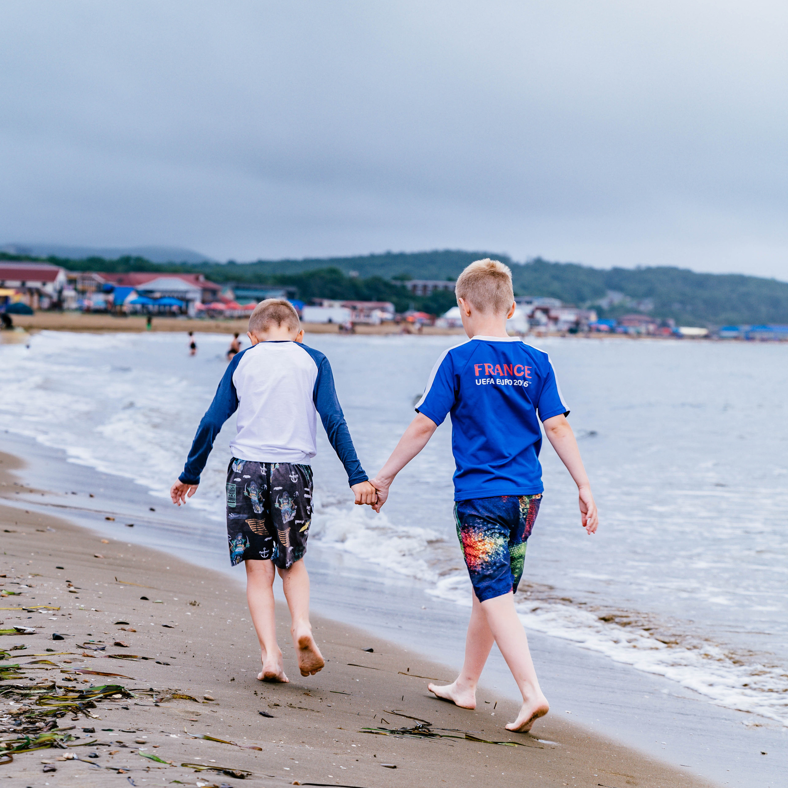 Фотосессия «Братья и море»