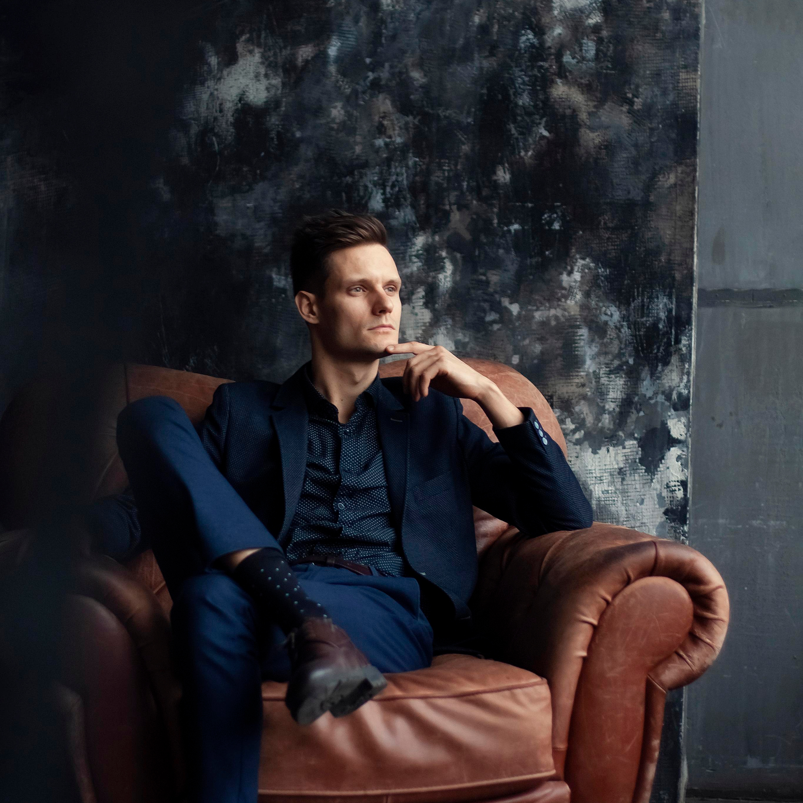 Евгений. Стильная сьемка в студии.